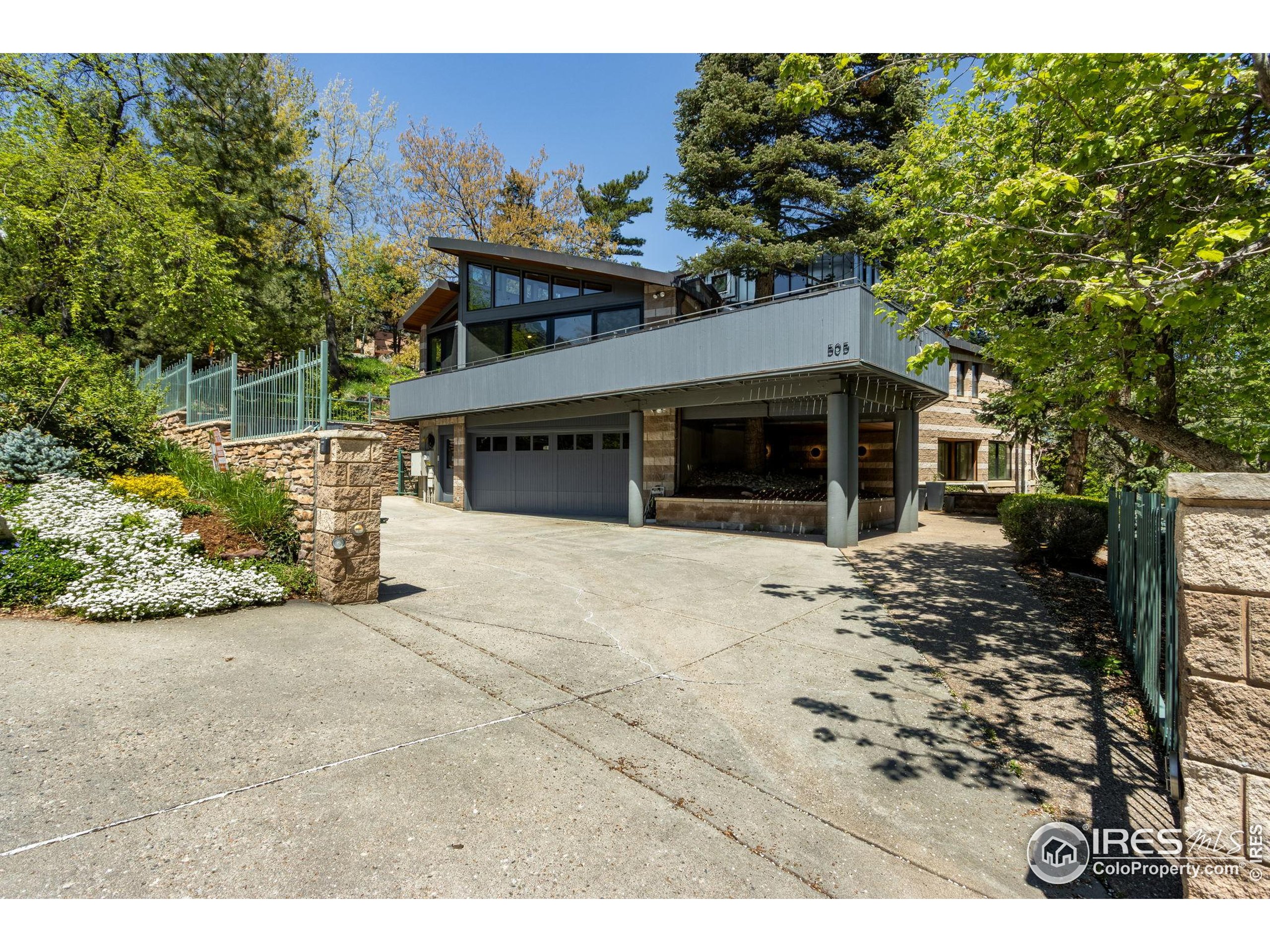 505 Geneva Ave