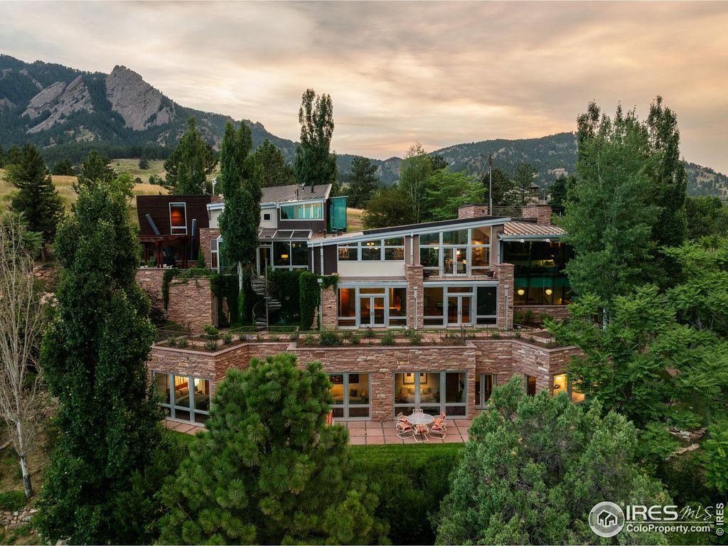 Photo of 333 Bellevue Dr, Boulder, CO 80302 (MLS # 1042226)