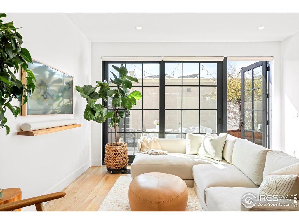 Photo of 2118 Pearl St F, Boulder, CO 80302 (MLS # 1047286)