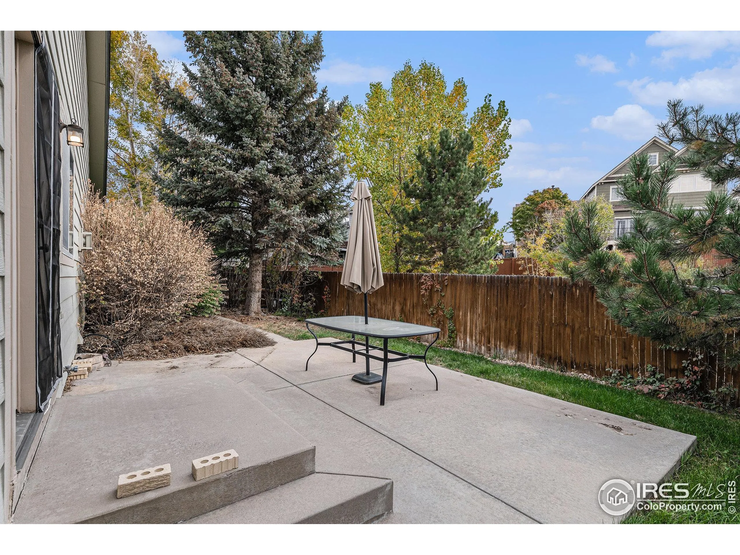 Aurora, Colorado 80013, United States, 3 Bedrooms Bedrooms, ,2 BathroomsBathrooms,Residential,Active,226817