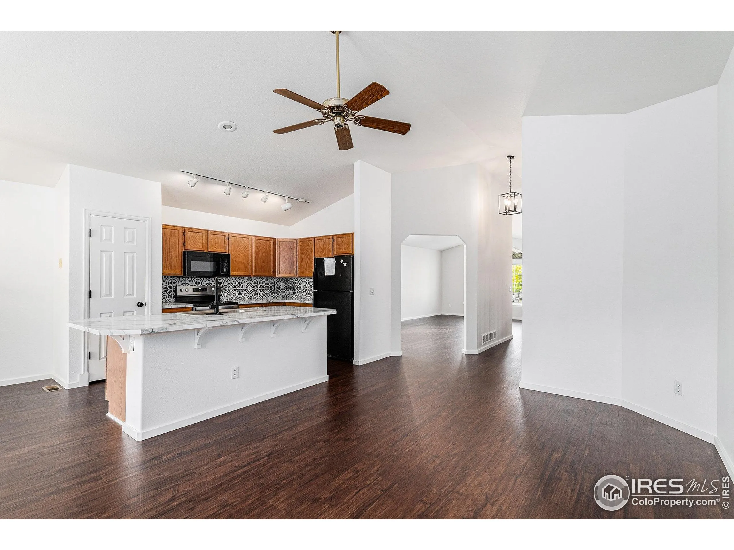 Aurora, Colorado 80013, United States, 3 Bedrooms Bedrooms, ,2 BathroomsBathrooms,Residential,Active,226817