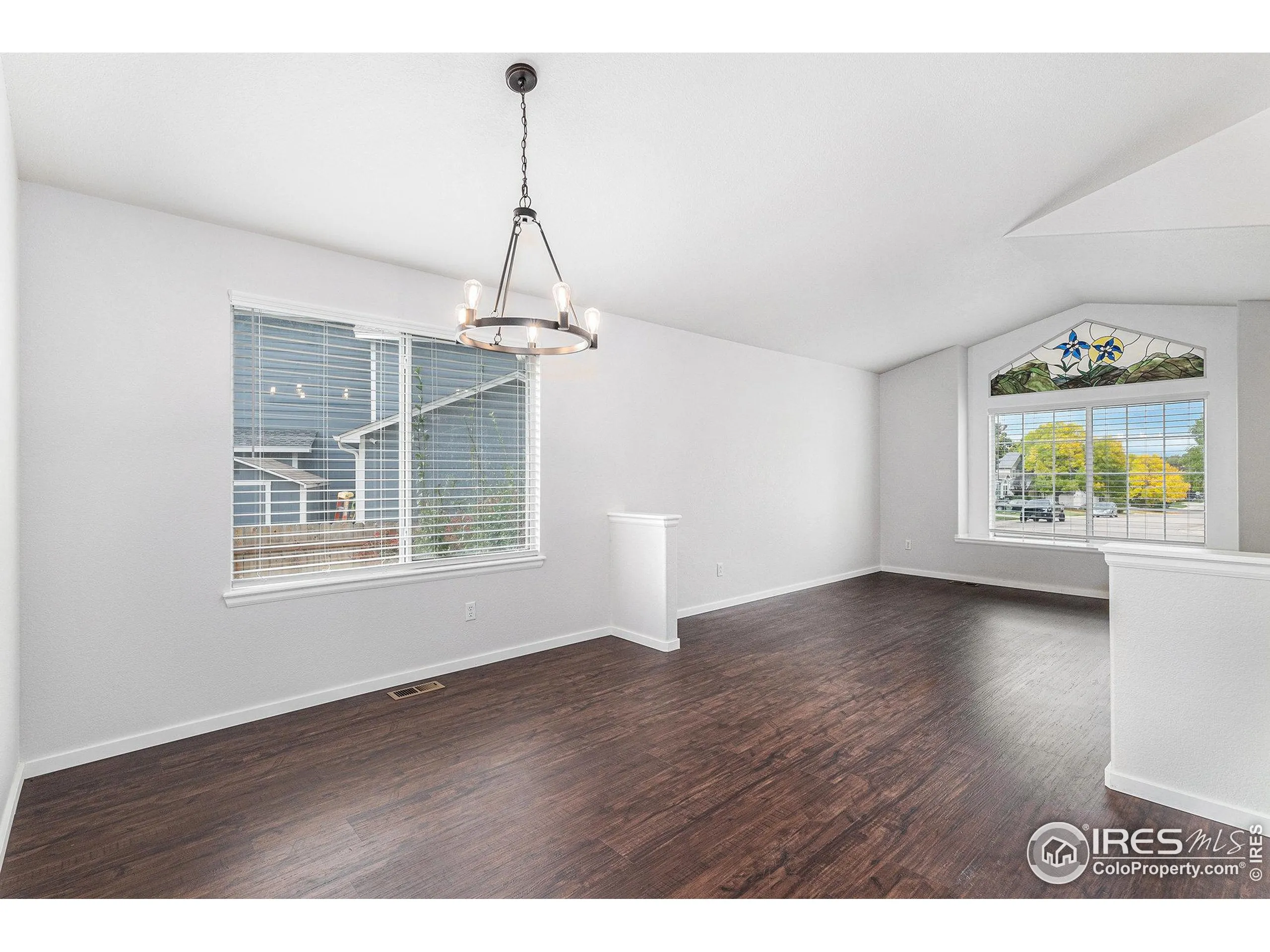 Aurora, Colorado 80013, United States, 3 Bedrooms Bedrooms, ,2 BathroomsBathrooms,Residential,Active,226817