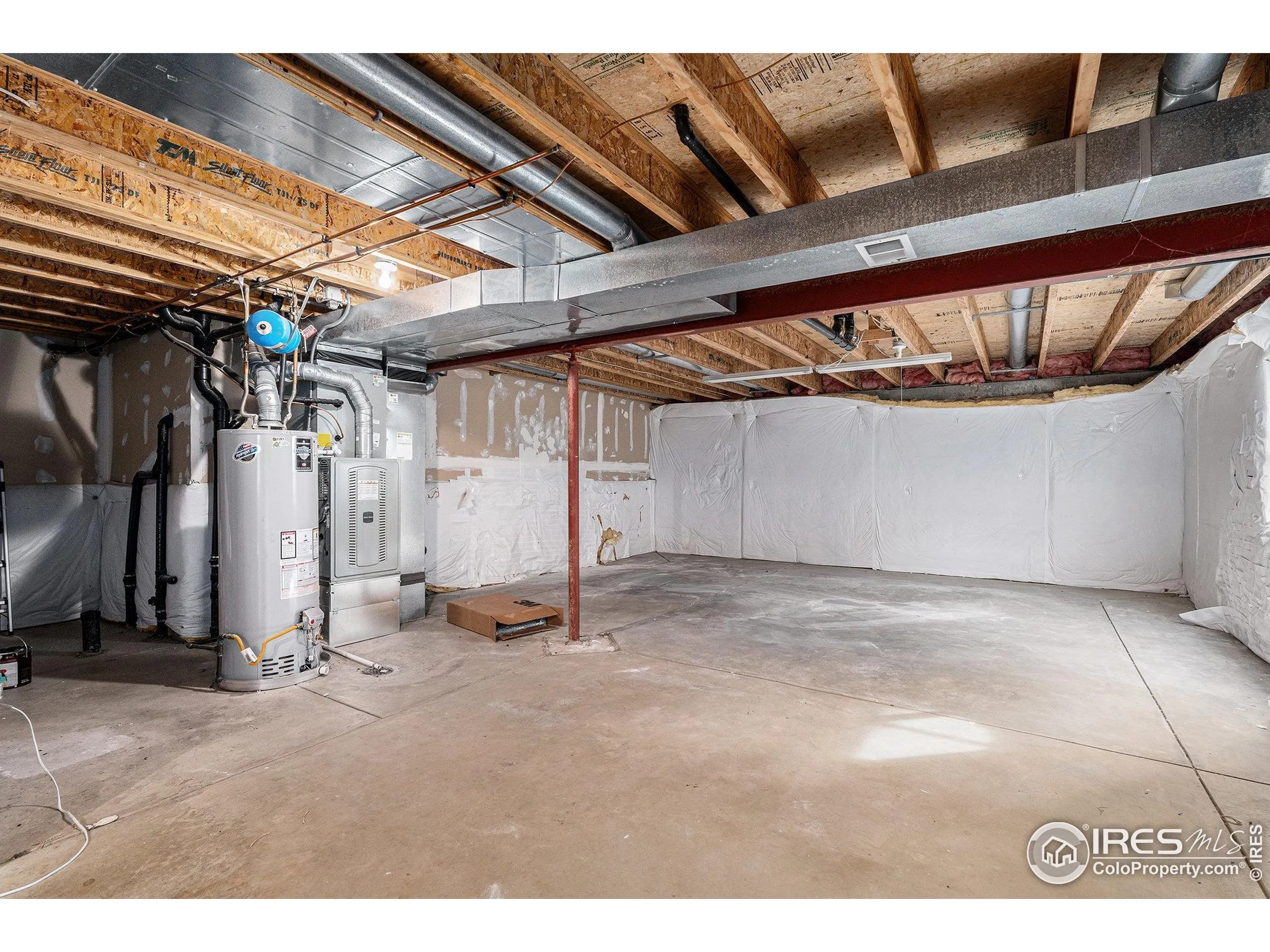 Aurora, Colorado 80013, United States, 3 Bedrooms Bedrooms, ,2 BathroomsBathrooms,Residential,Active,226817