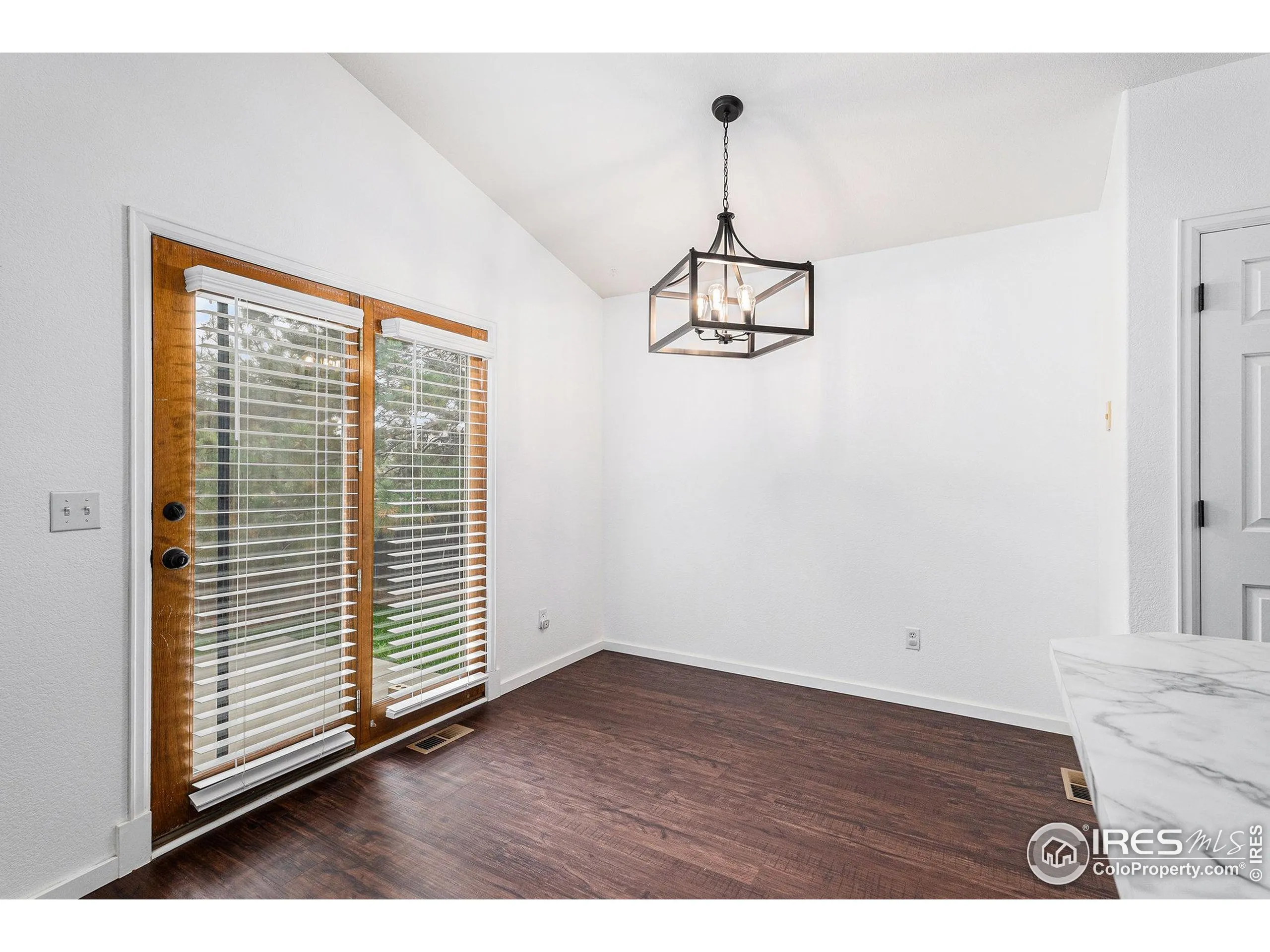 Aurora, Colorado 80013, United States, 3 Bedrooms Bedrooms, ,2 BathroomsBathrooms,Residential,Active,226817