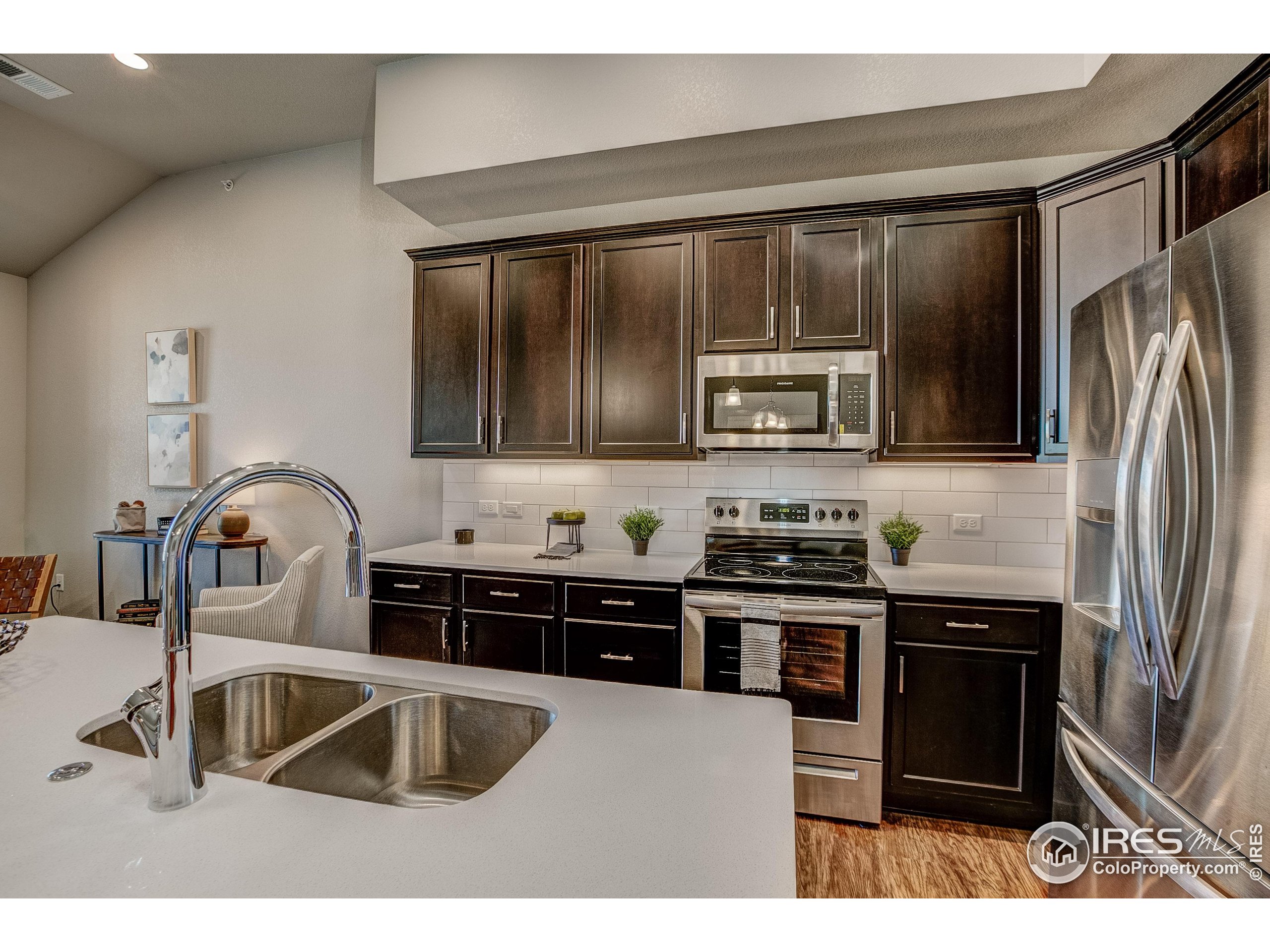 410 High Point Dr 202