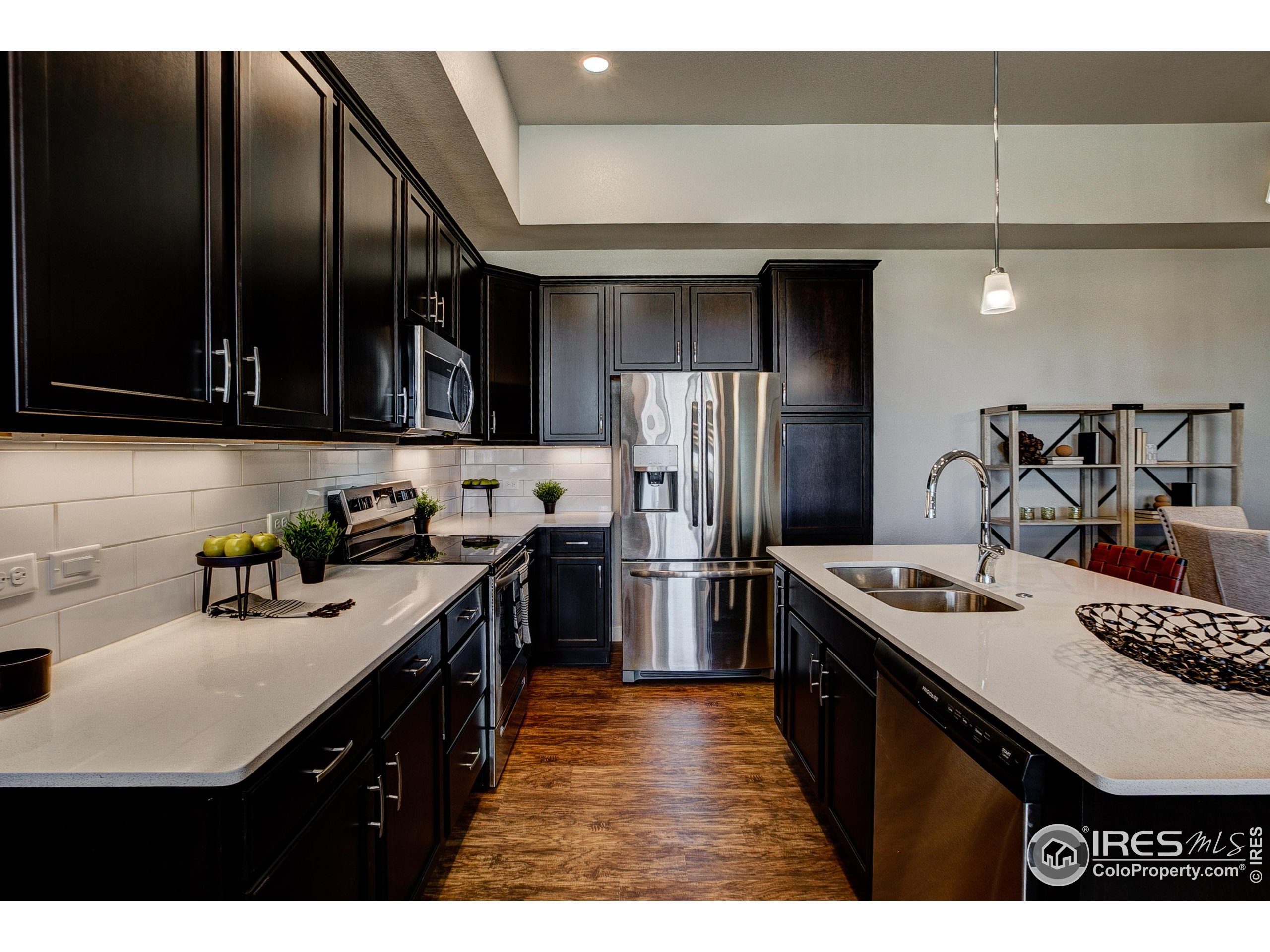 410 High Point Dr 202