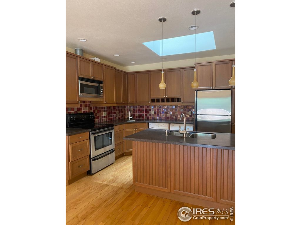 Photo of 611 Cascade Ave 7, Boulder, CO 80302 (MLS # 990185)