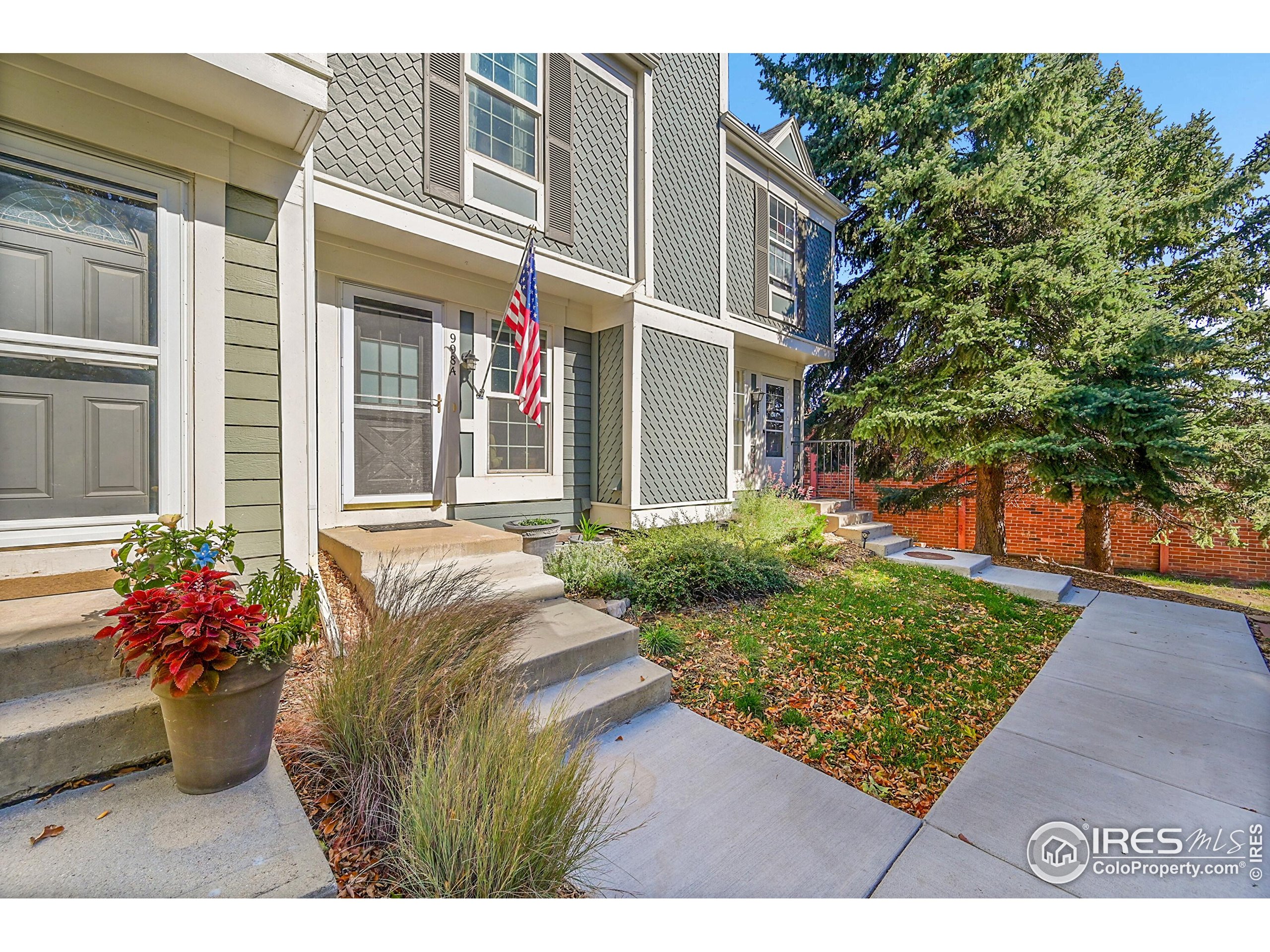 998 Milo Cir A