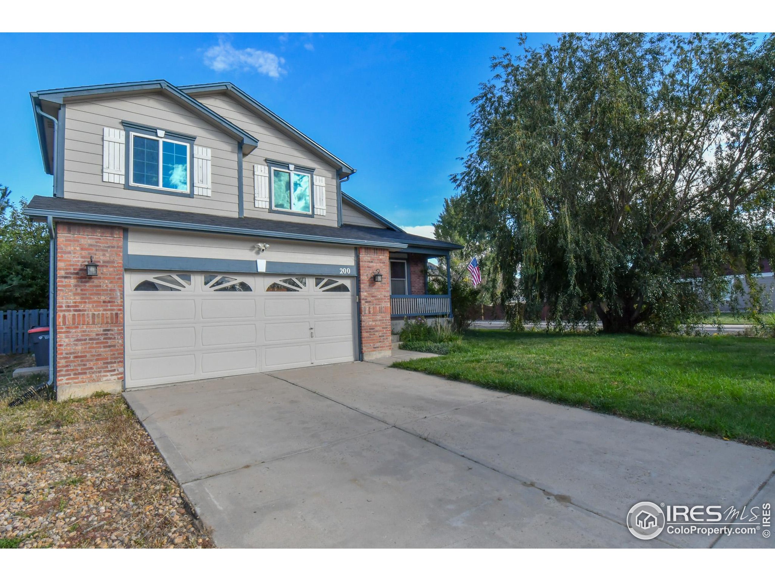 200 Hawthorn St