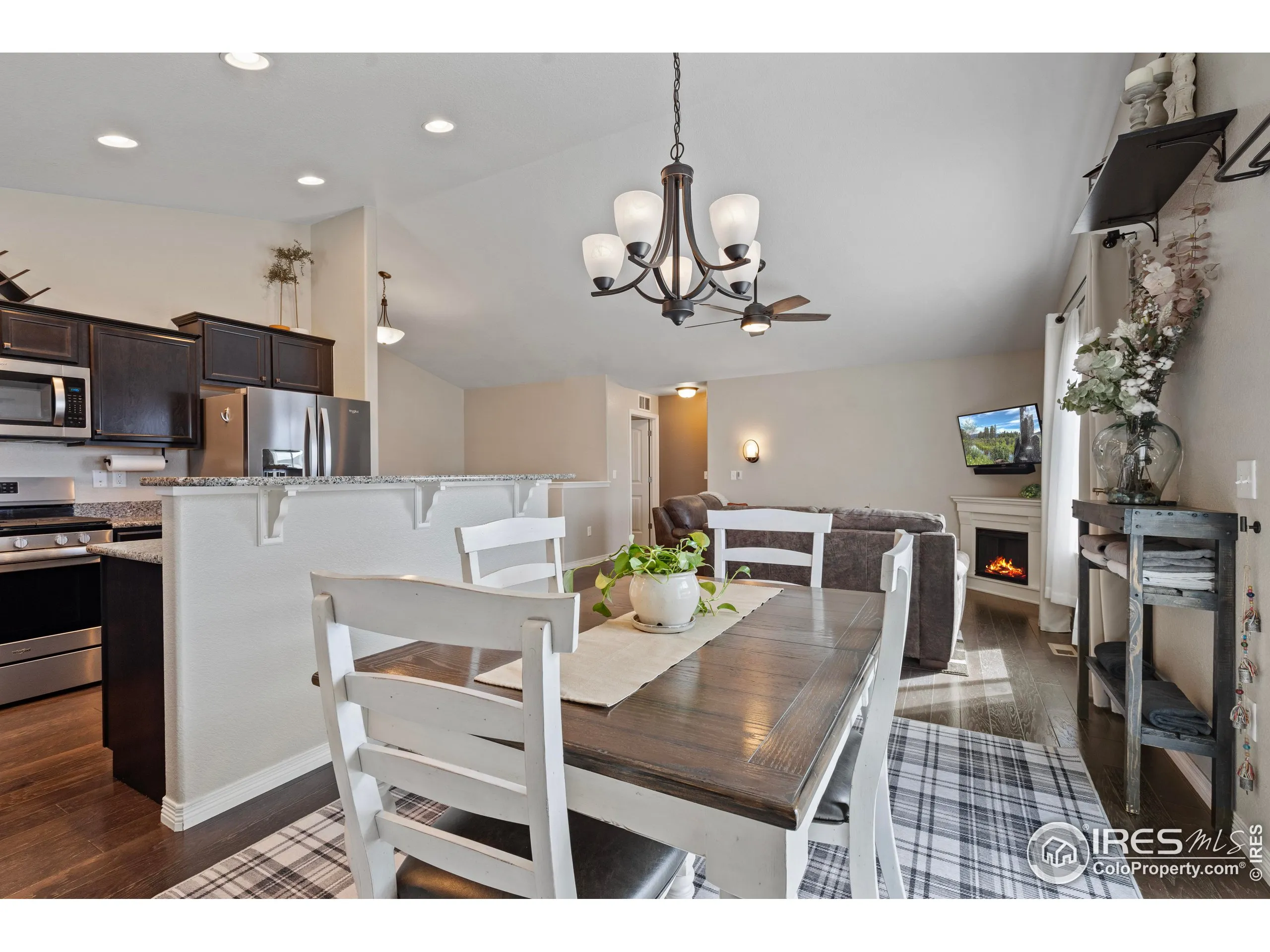 Berthoud, Colorado 80513, United States, 4 Bedrooms Bedrooms, ,3 BathroomsBathrooms,Residential,Active,91057