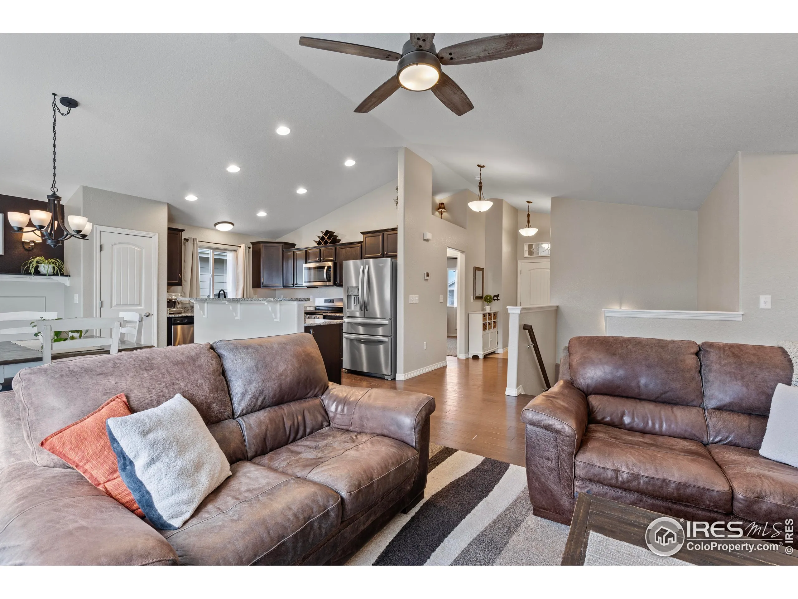 Berthoud, Colorado 80513, United States, 4 Bedrooms Bedrooms, ,3 BathroomsBathrooms,Residential,Active,91057