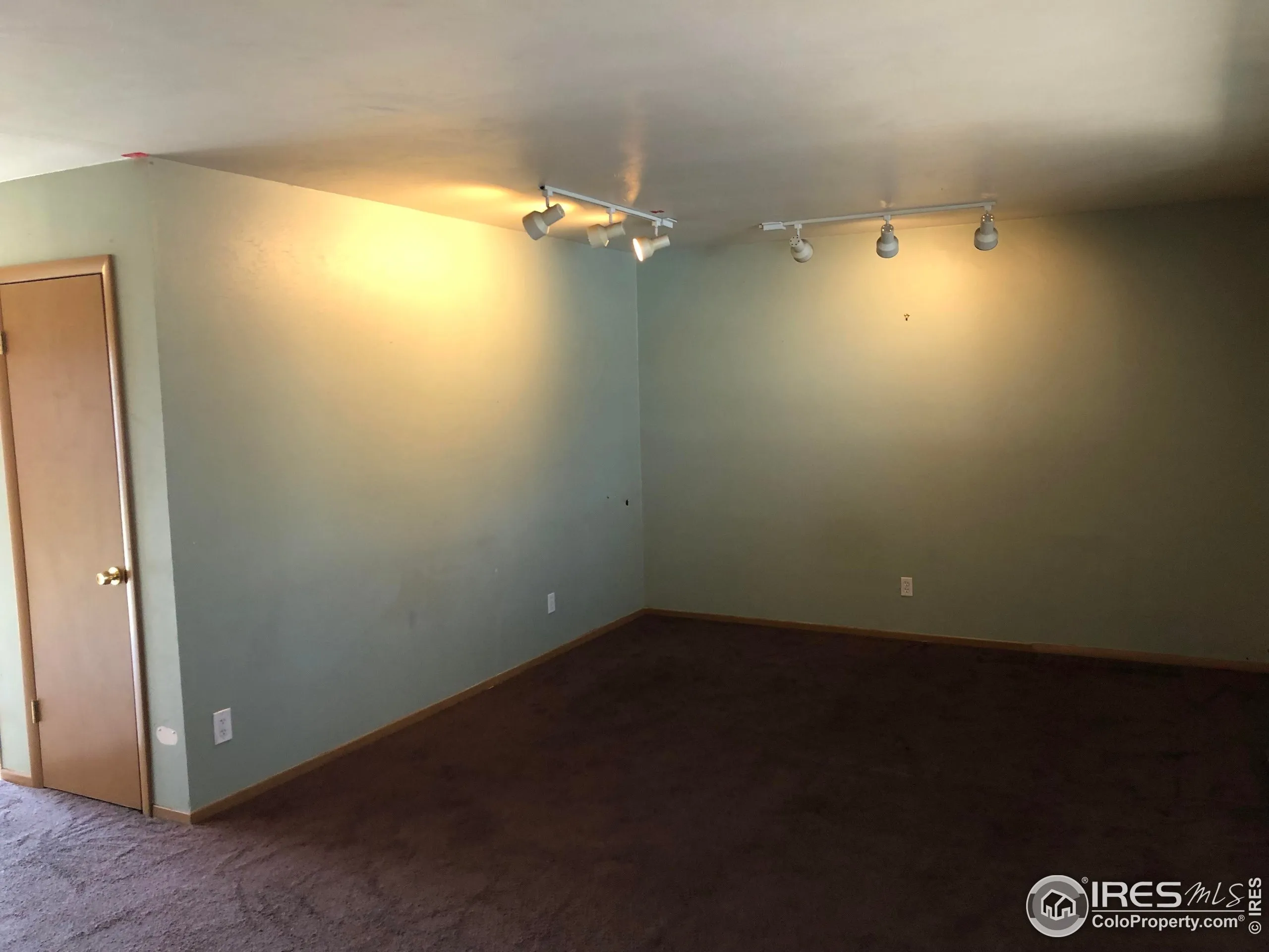 Superior, Colorado 80027, United States, 6 Bedrooms Bedrooms, ,3 BathroomsBathrooms,Residential,Active,203422