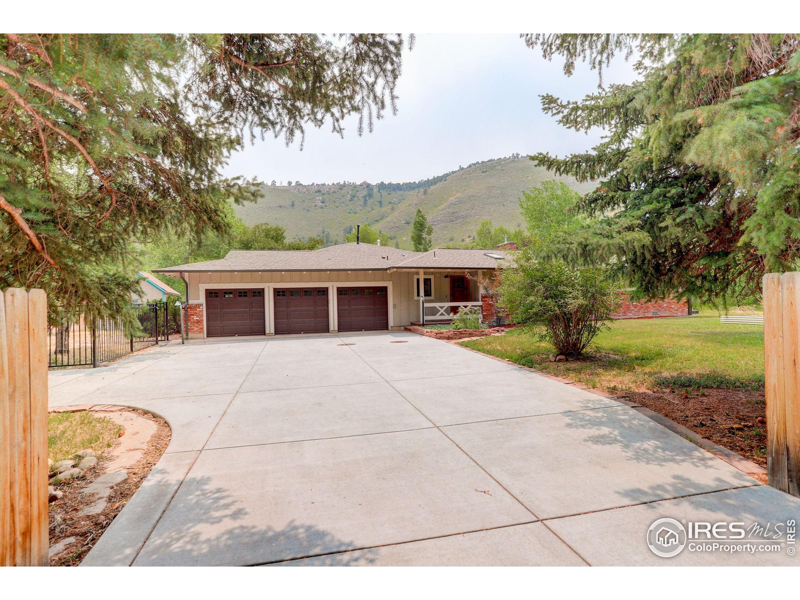 31820 S Saint Vrain Dr