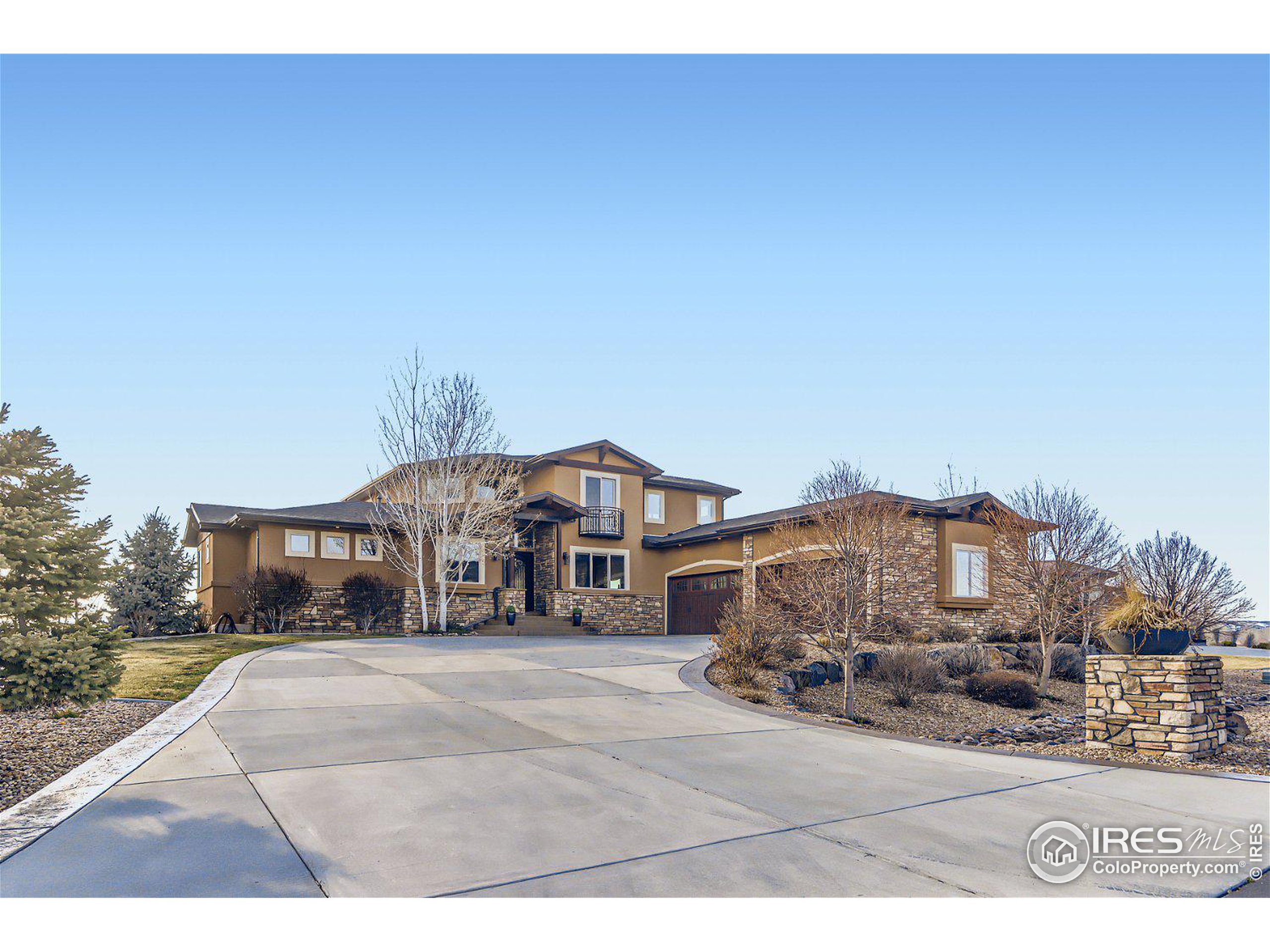 5763 Pelican Shores Dr