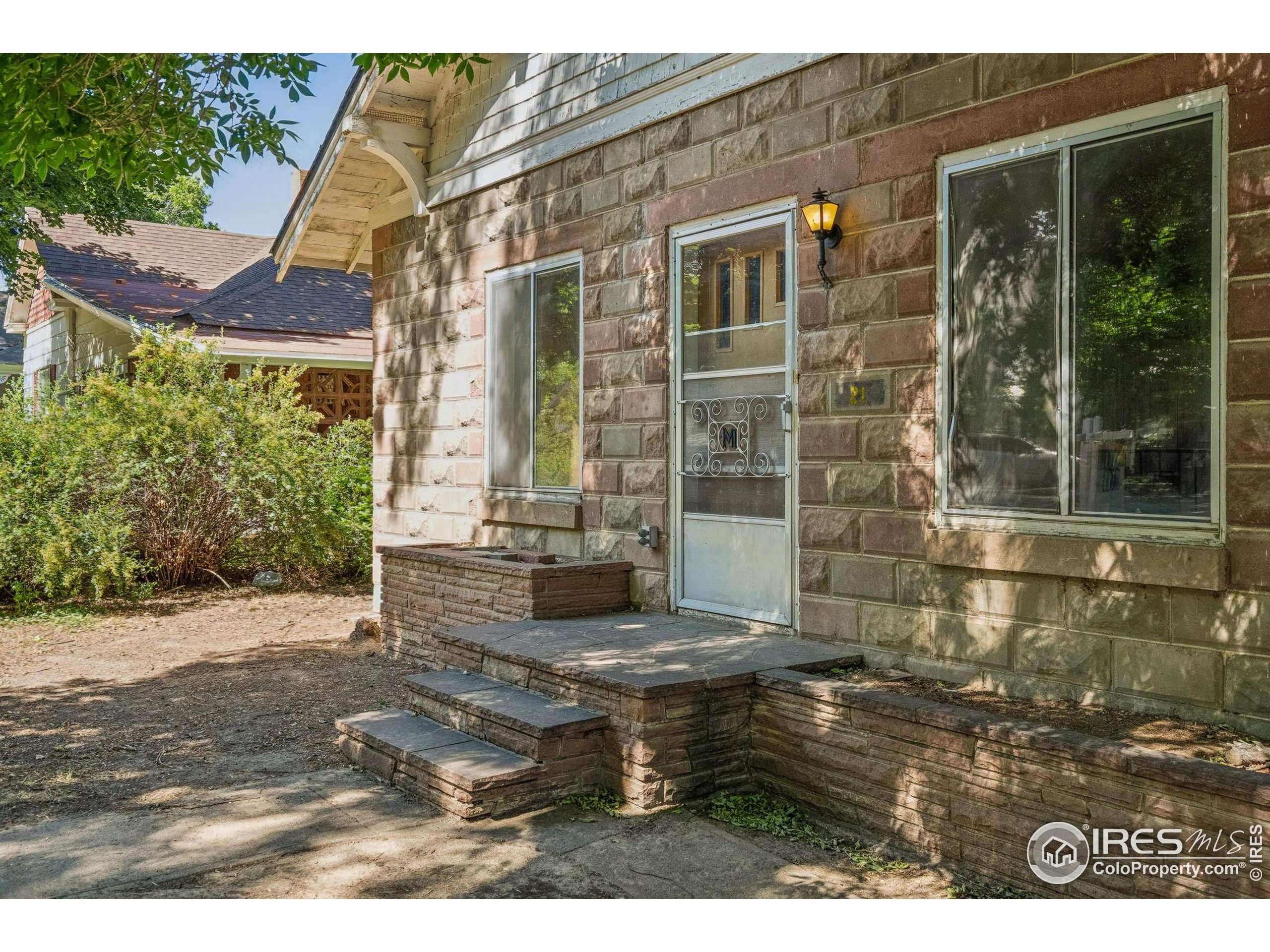 21 Rutherford Ave