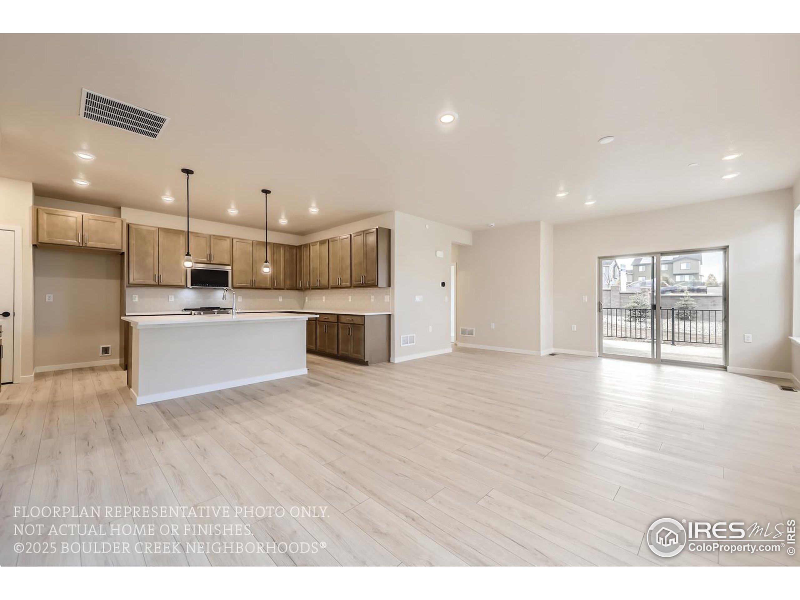 834 W 128th Pl