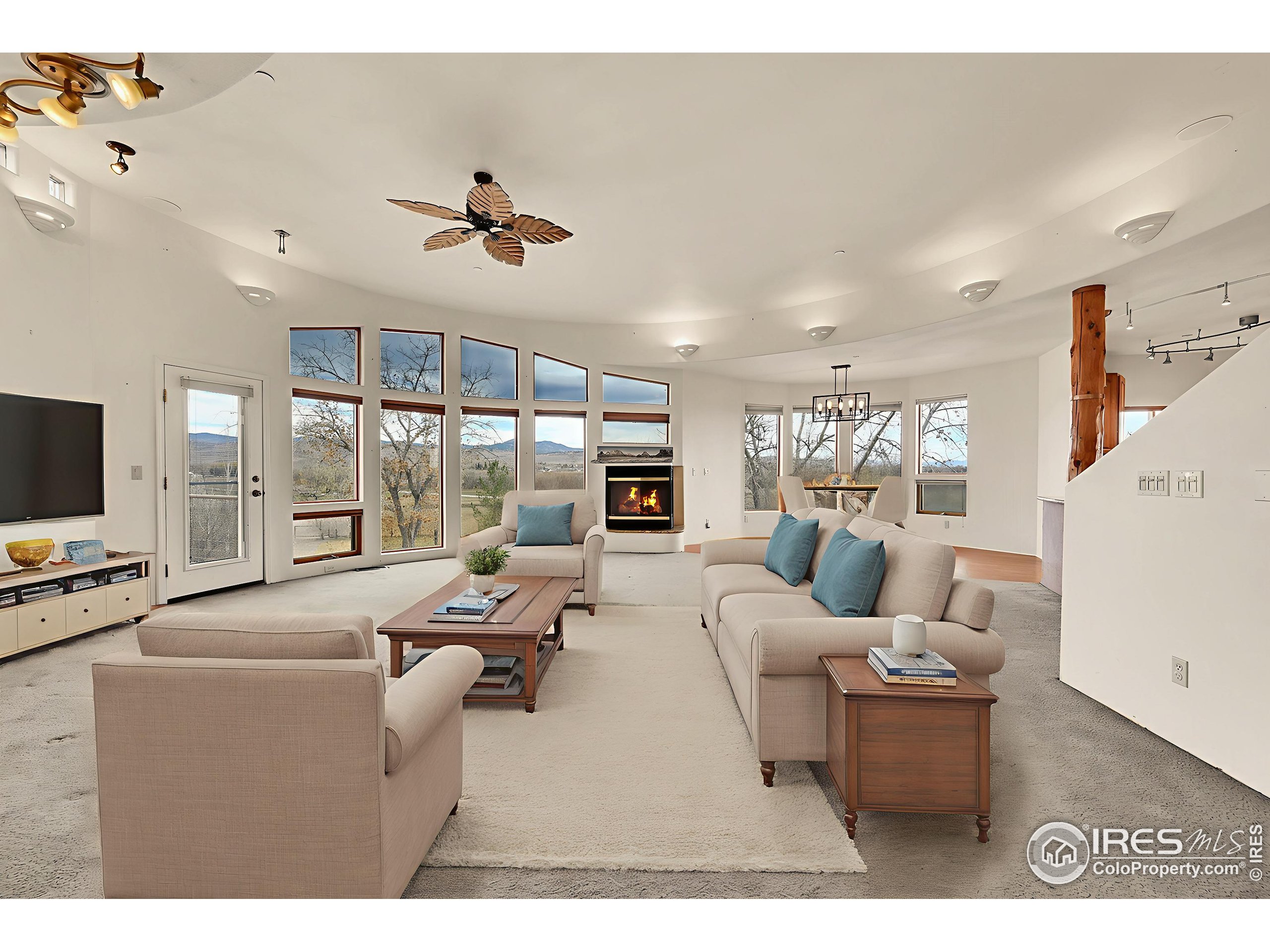 8580 N County Line Rd