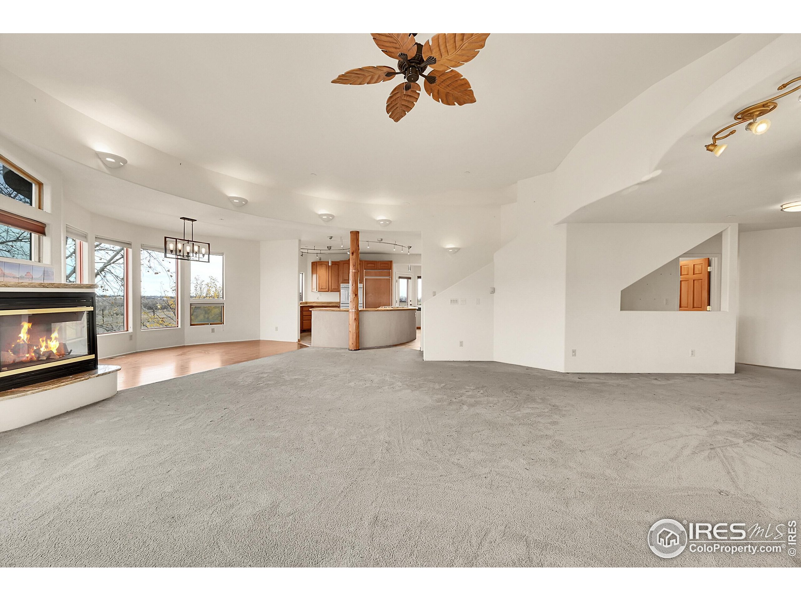 8580 N County Line Rd