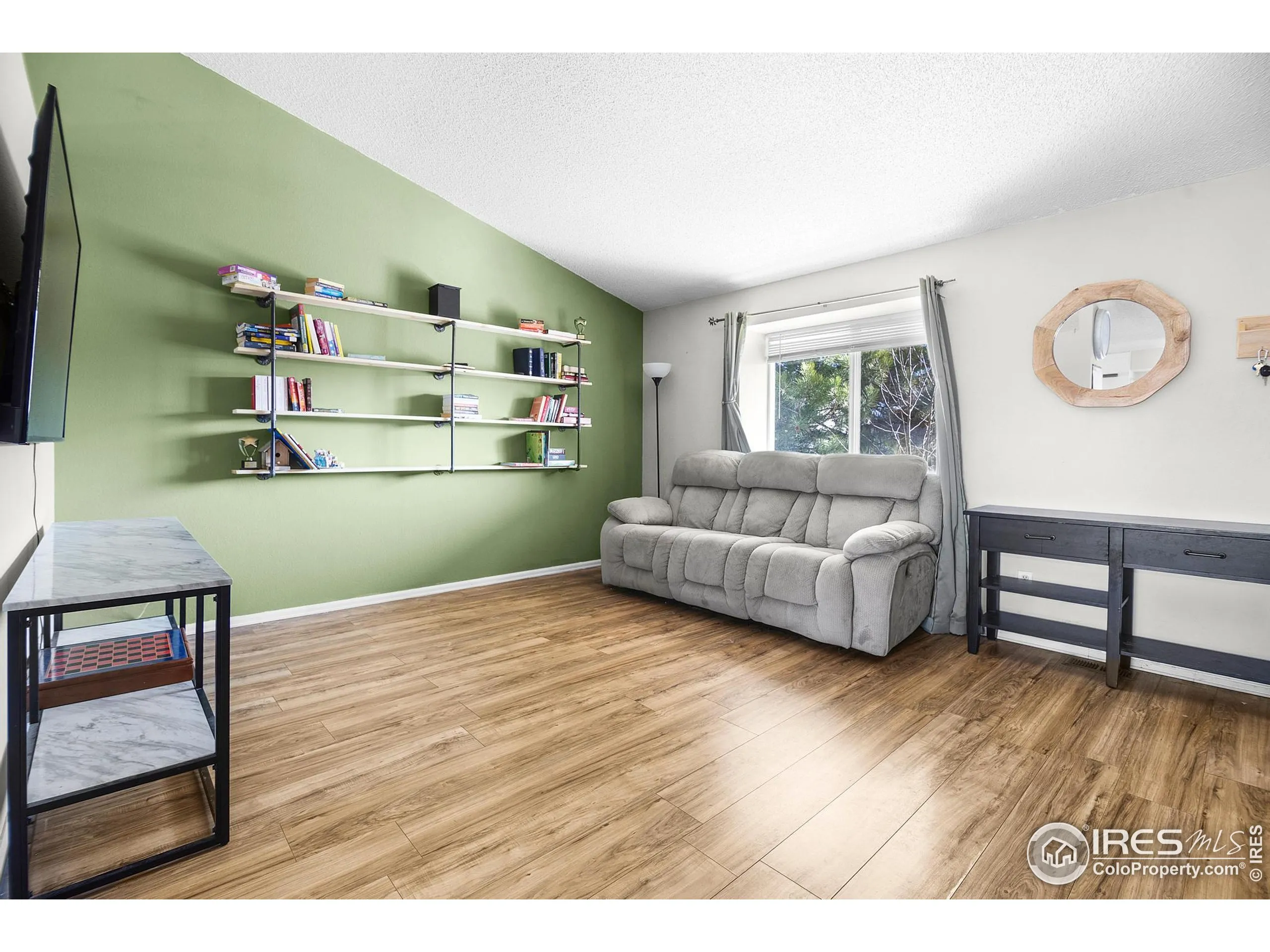 Brighton, Colorado 80601, United States, 4 Bedrooms Bedrooms, ,3 BathroomsBathrooms,Residential,Active,220839