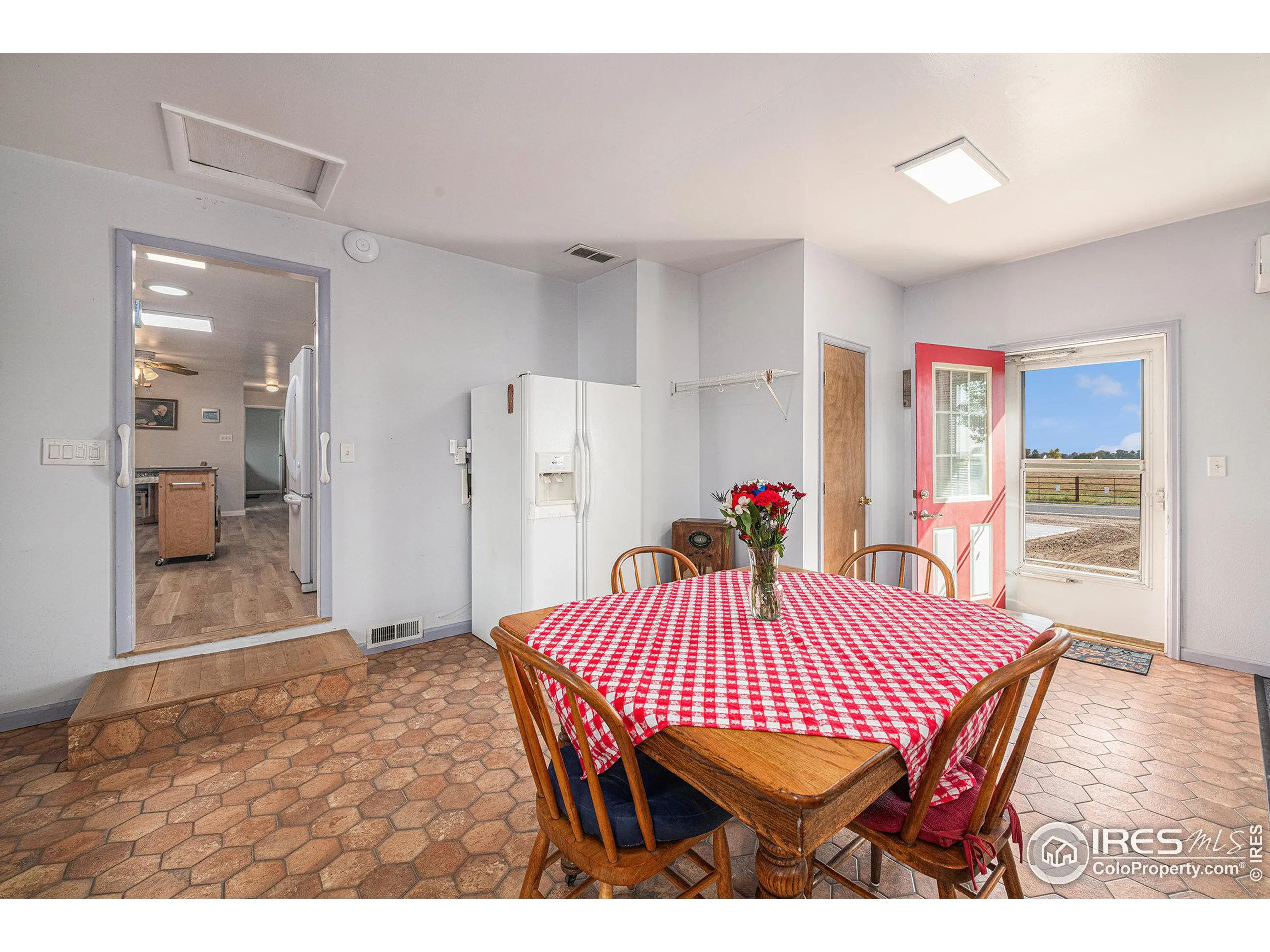 Greeley, Colorado 80631, United States, 3 Bedrooms Bedrooms, ,2 BathroomsBathrooms,Residential,Active,79401