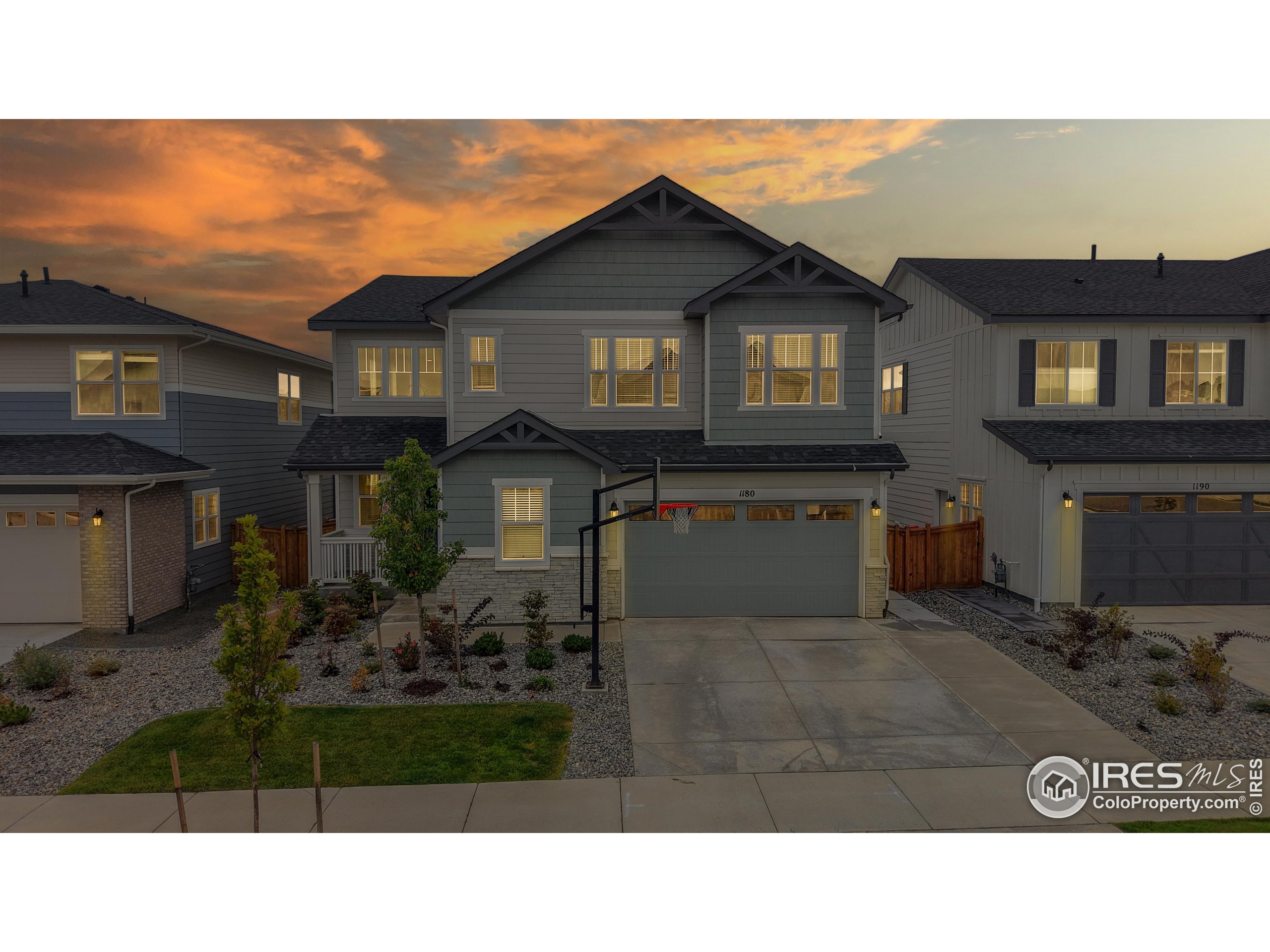 1180 Joseph Pl