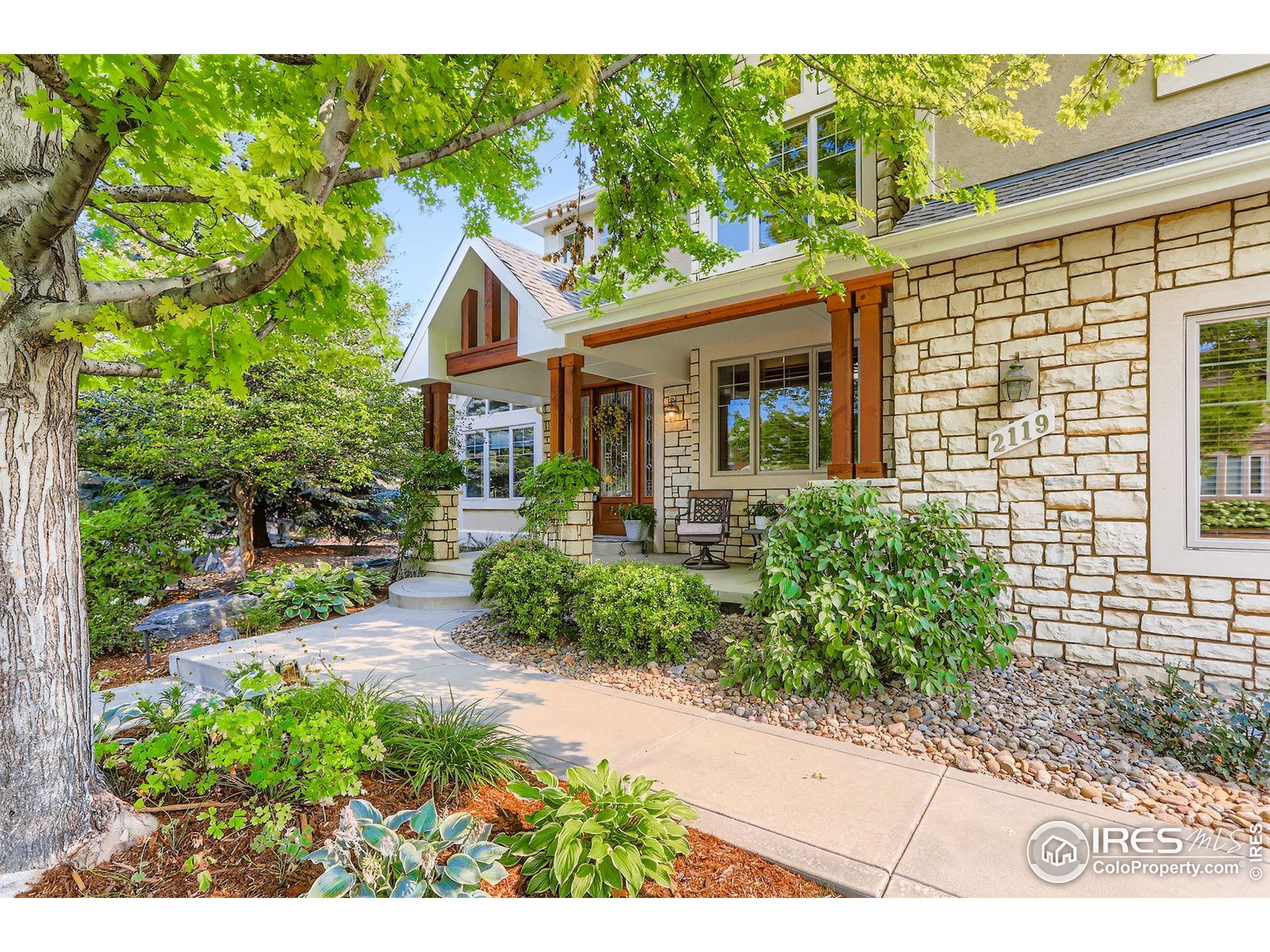 2119 Onyx Way