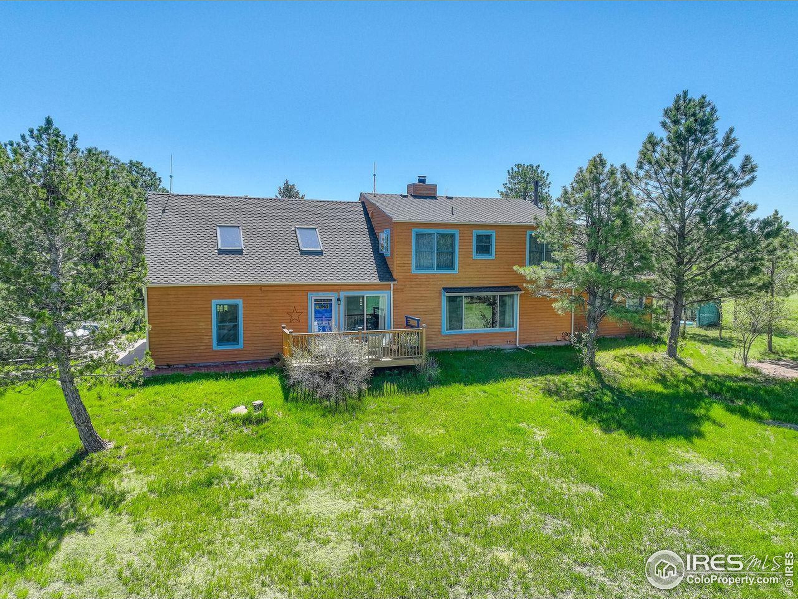2219 Meadow Green Cir