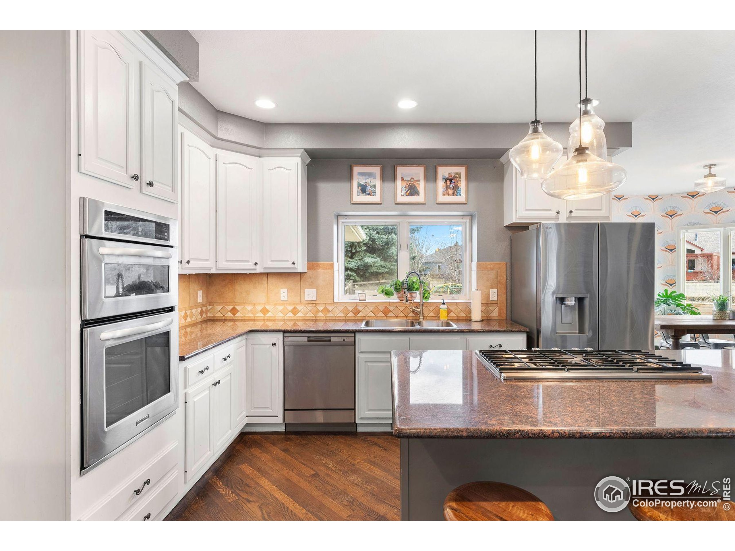 2527 Columbine Cir