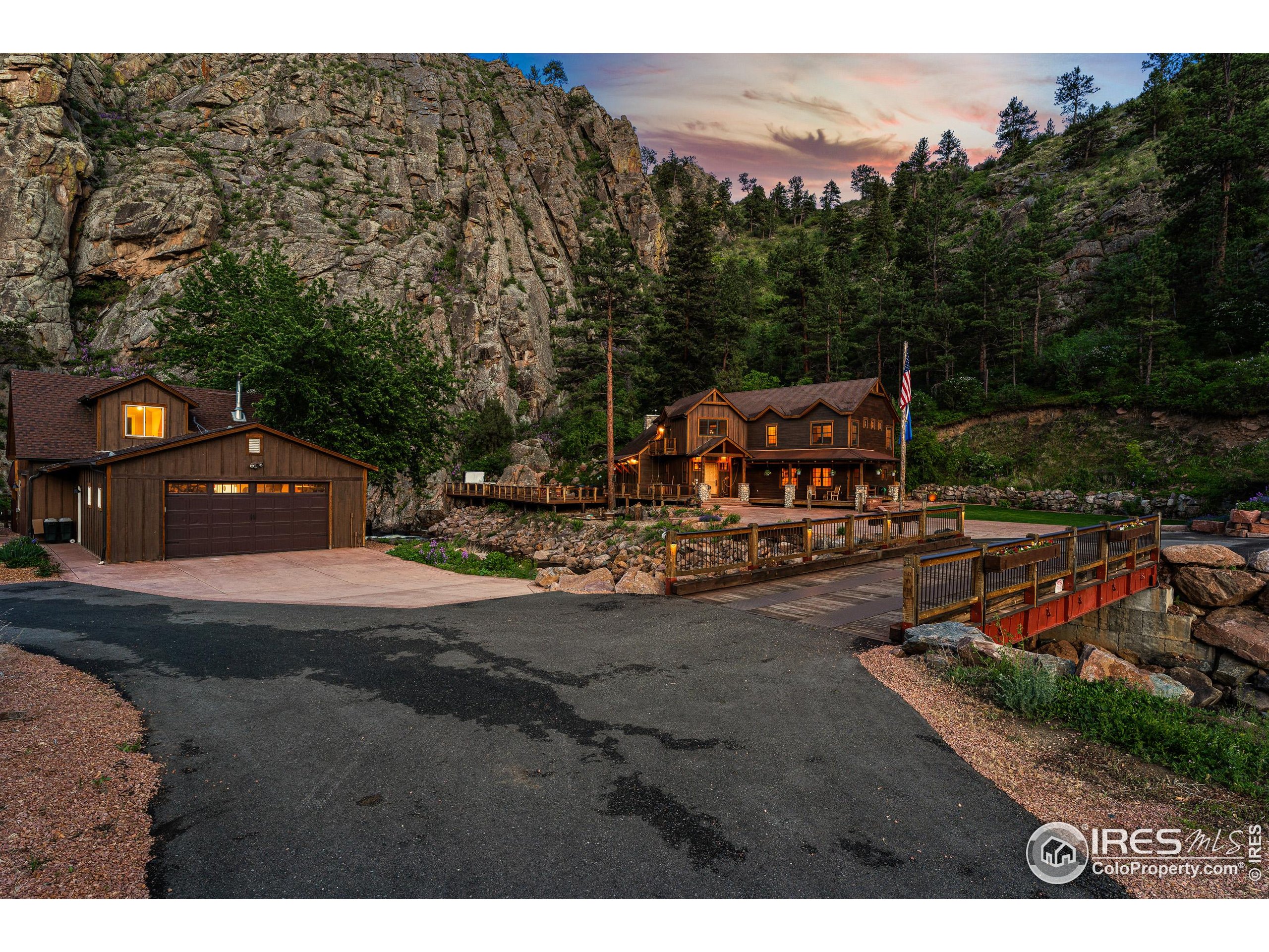 16996 N Saint Vrain Dr