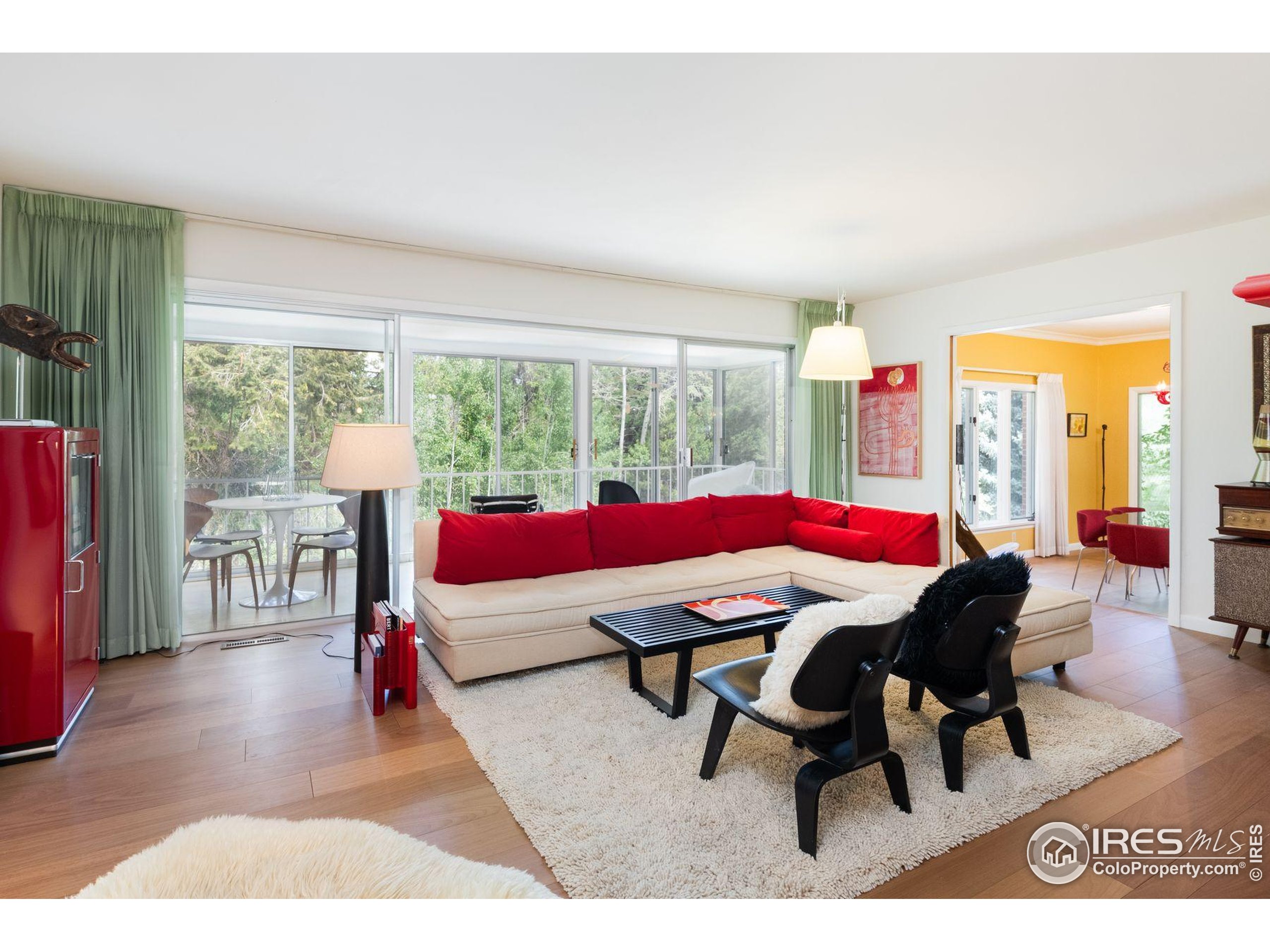1035 Rosehill Dr