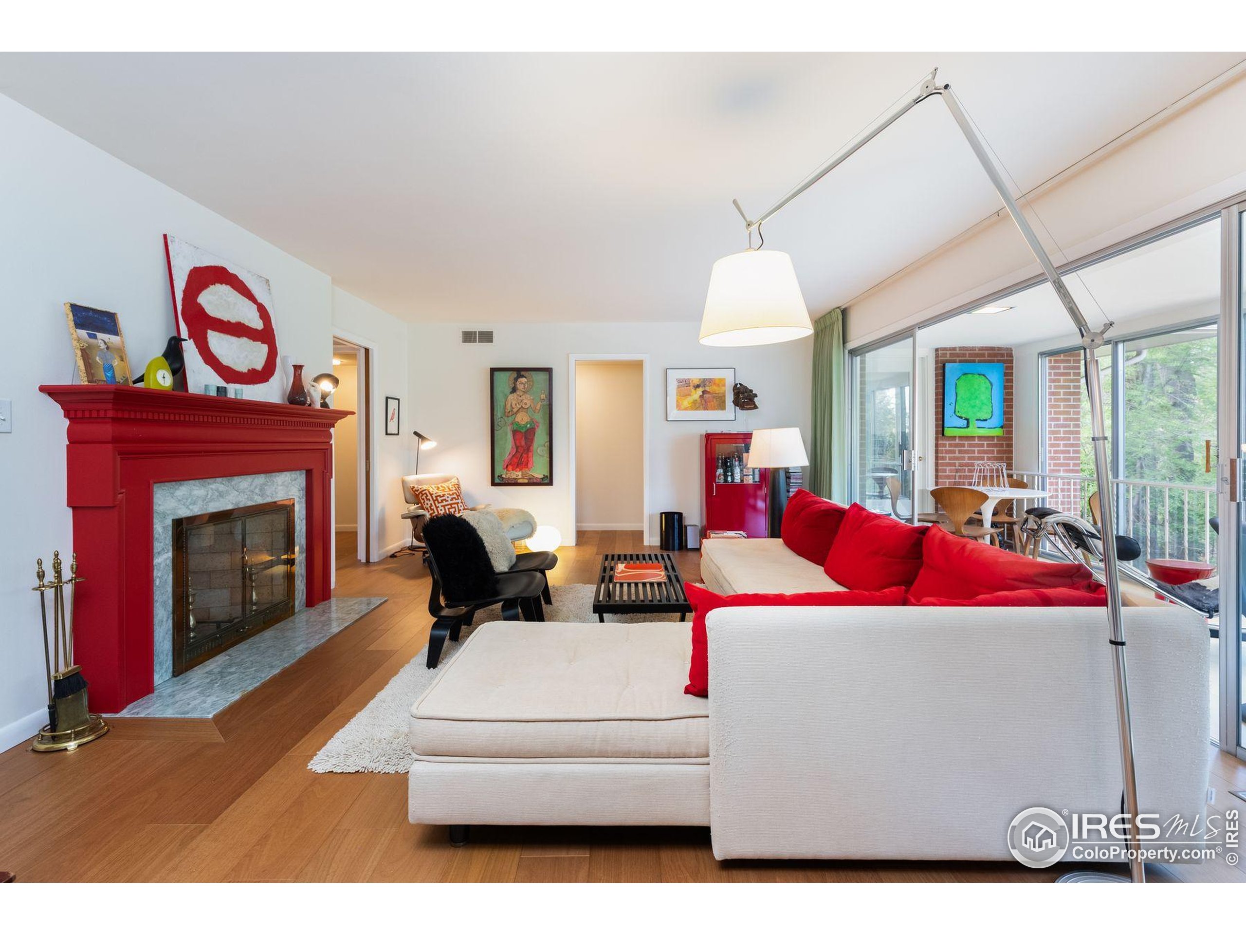 1035 Rosehill Dr