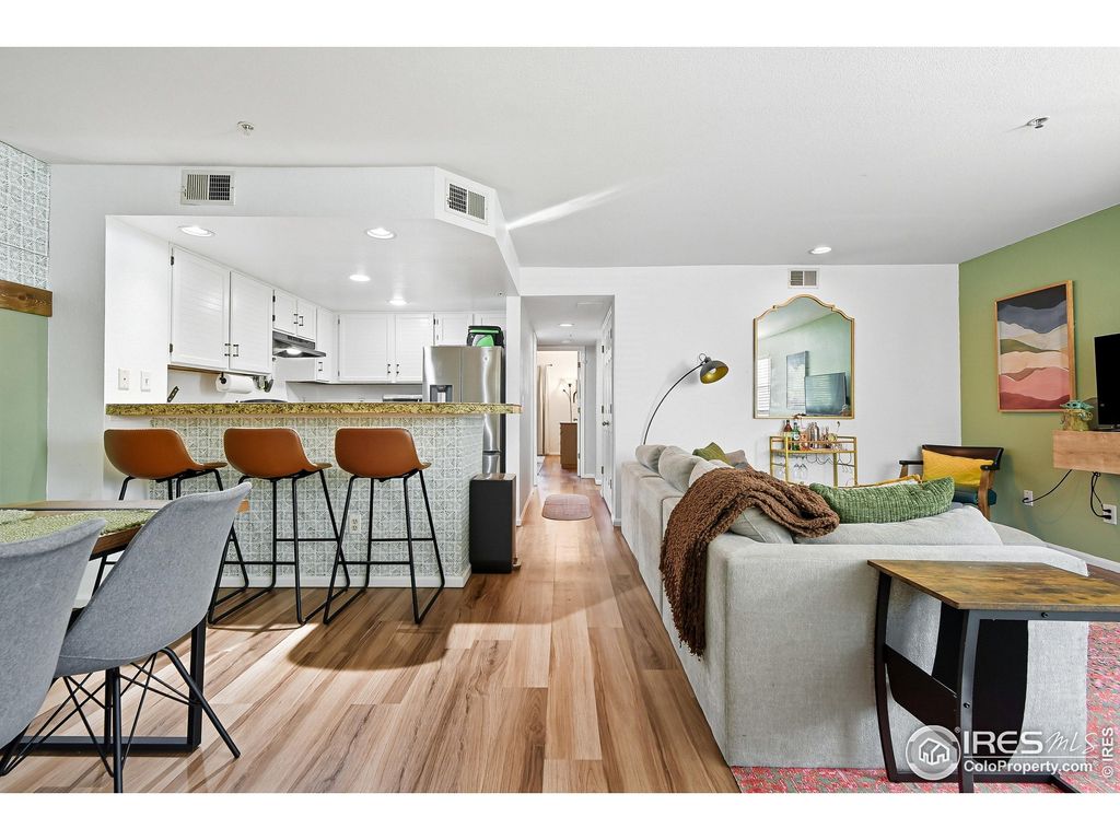 Photo of 935 Broadway 104, Boulder, CO 80302 (MLS # 1045564)