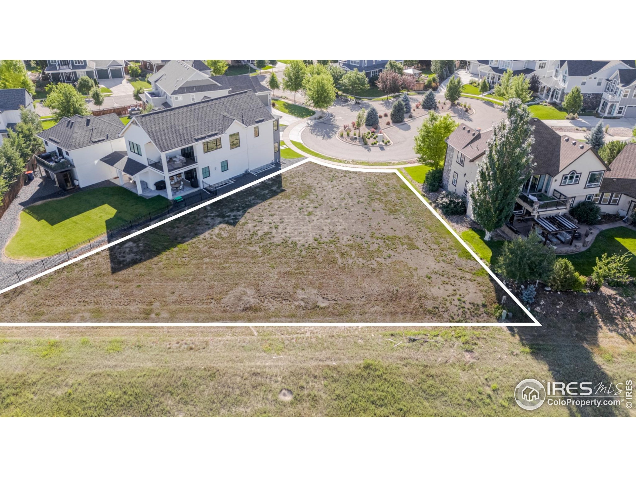 1475 Davis Ct