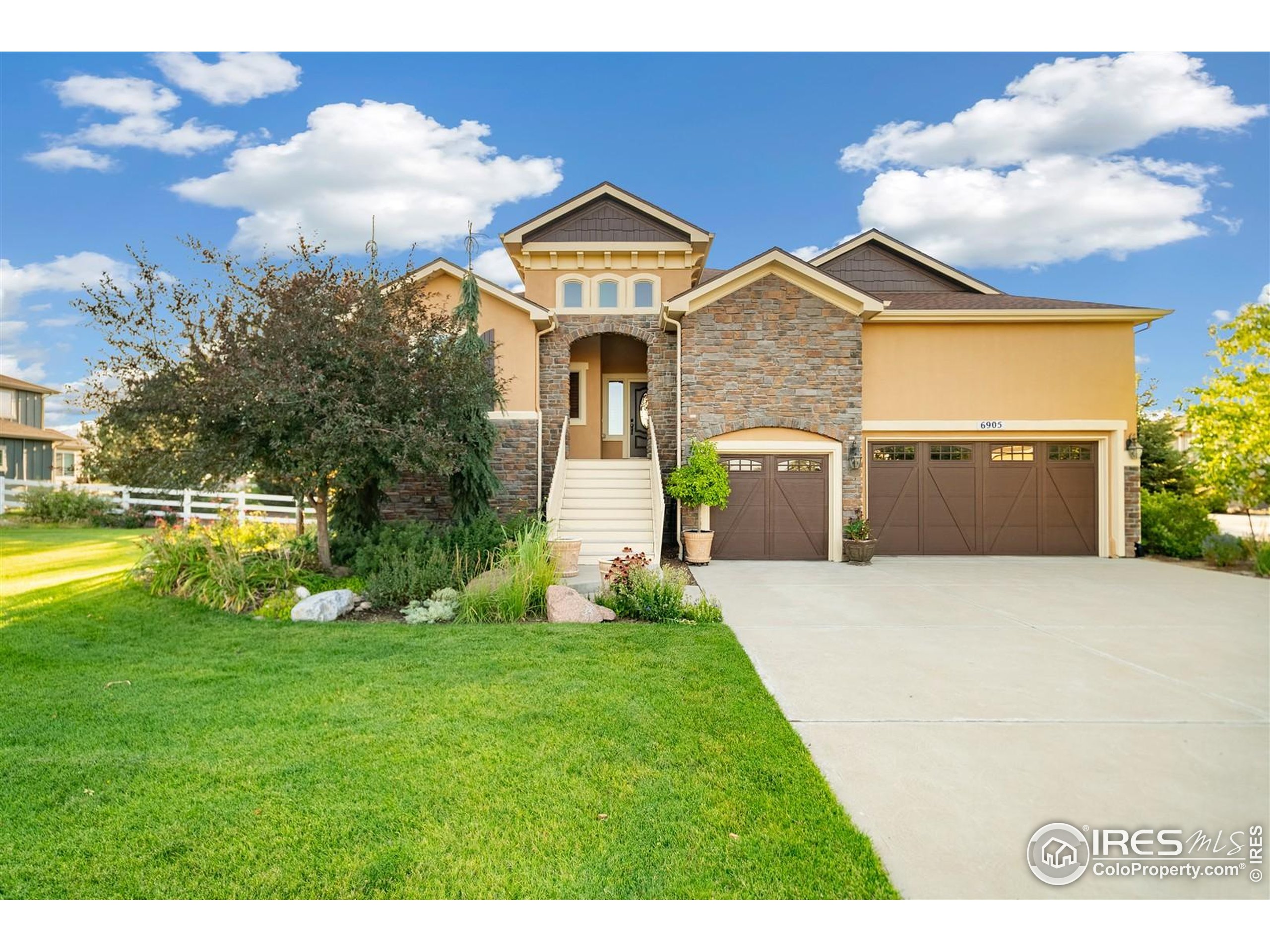 6905 Charity Ct