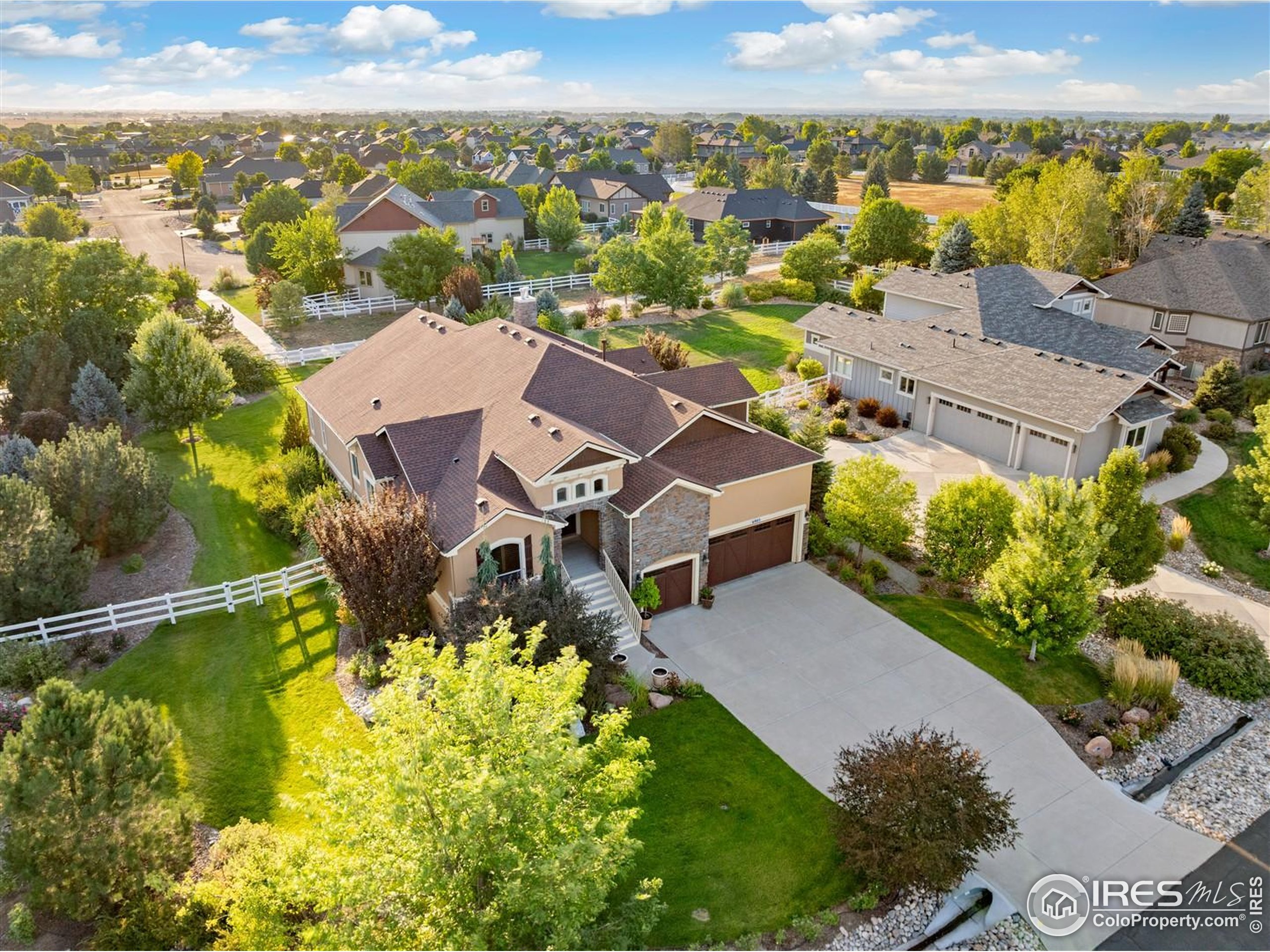 6905 Charity Ct