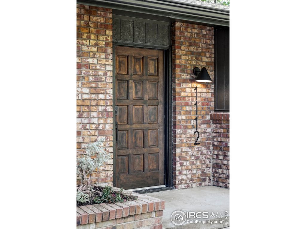 Photo of 1112 Robertson St, Fort Collins, CO 80524 (MLS # 1047923)