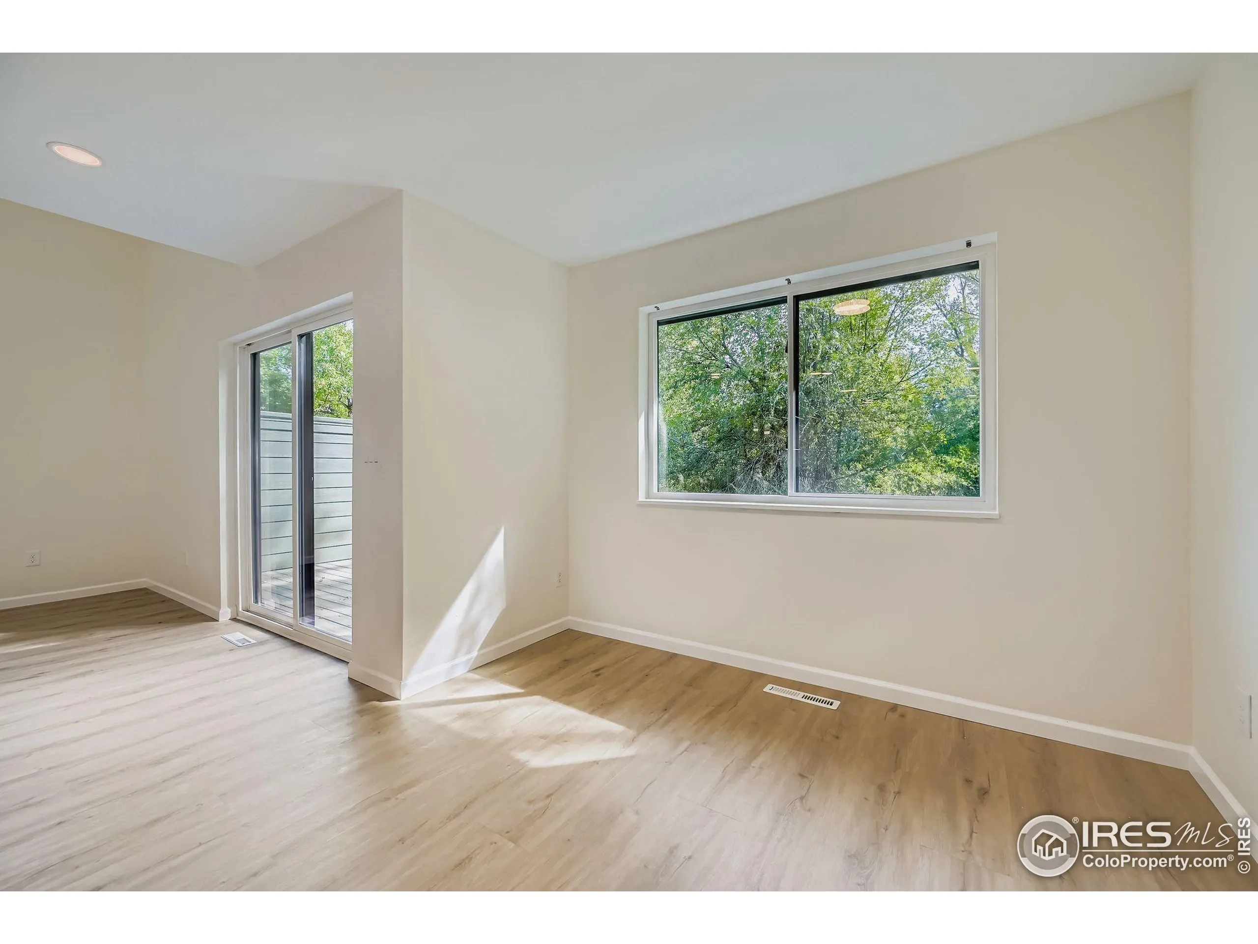 Boulder, Colorado 80301, United States, 4 Bedrooms Bedrooms, ,3 BathroomsBathrooms,Residential,Active,215740