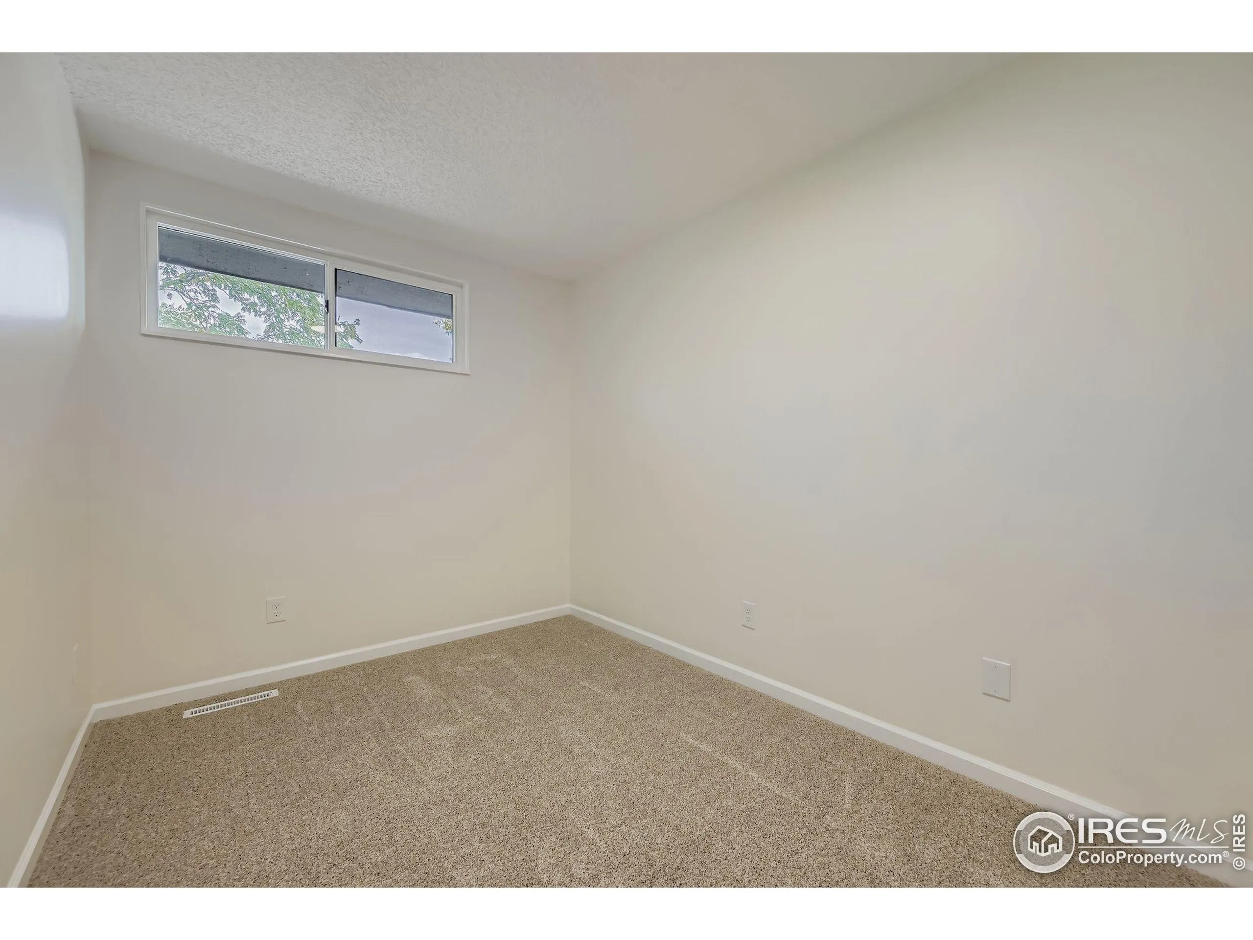 Boulder, Colorado 80301, United States, 4 Bedrooms Bedrooms, ,3 BathroomsBathrooms,Residential,Active,215740