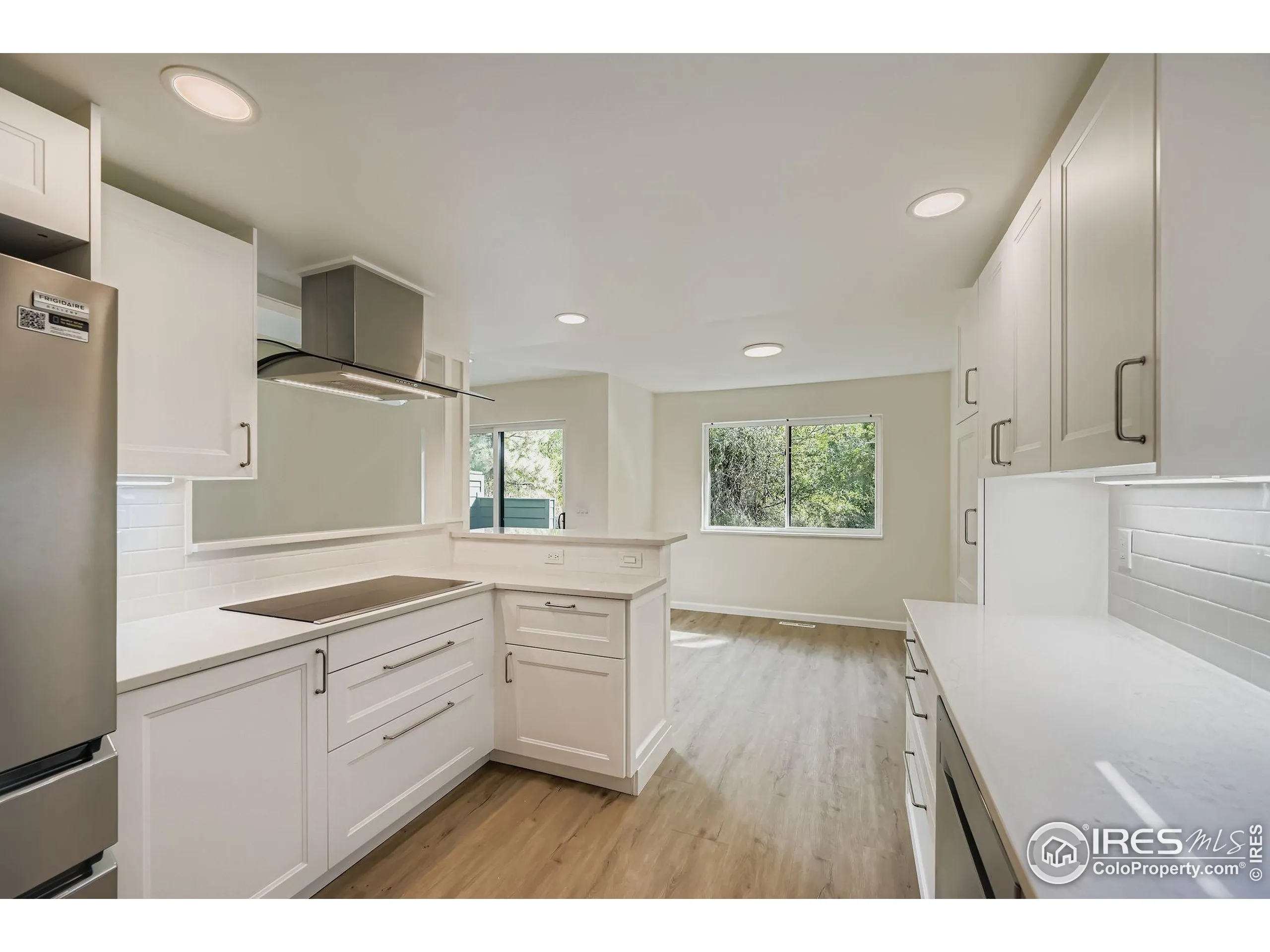 Boulder, Colorado 80301, United States, 4 Bedrooms Bedrooms, ,3 BathroomsBathrooms,Residential,Active,215740