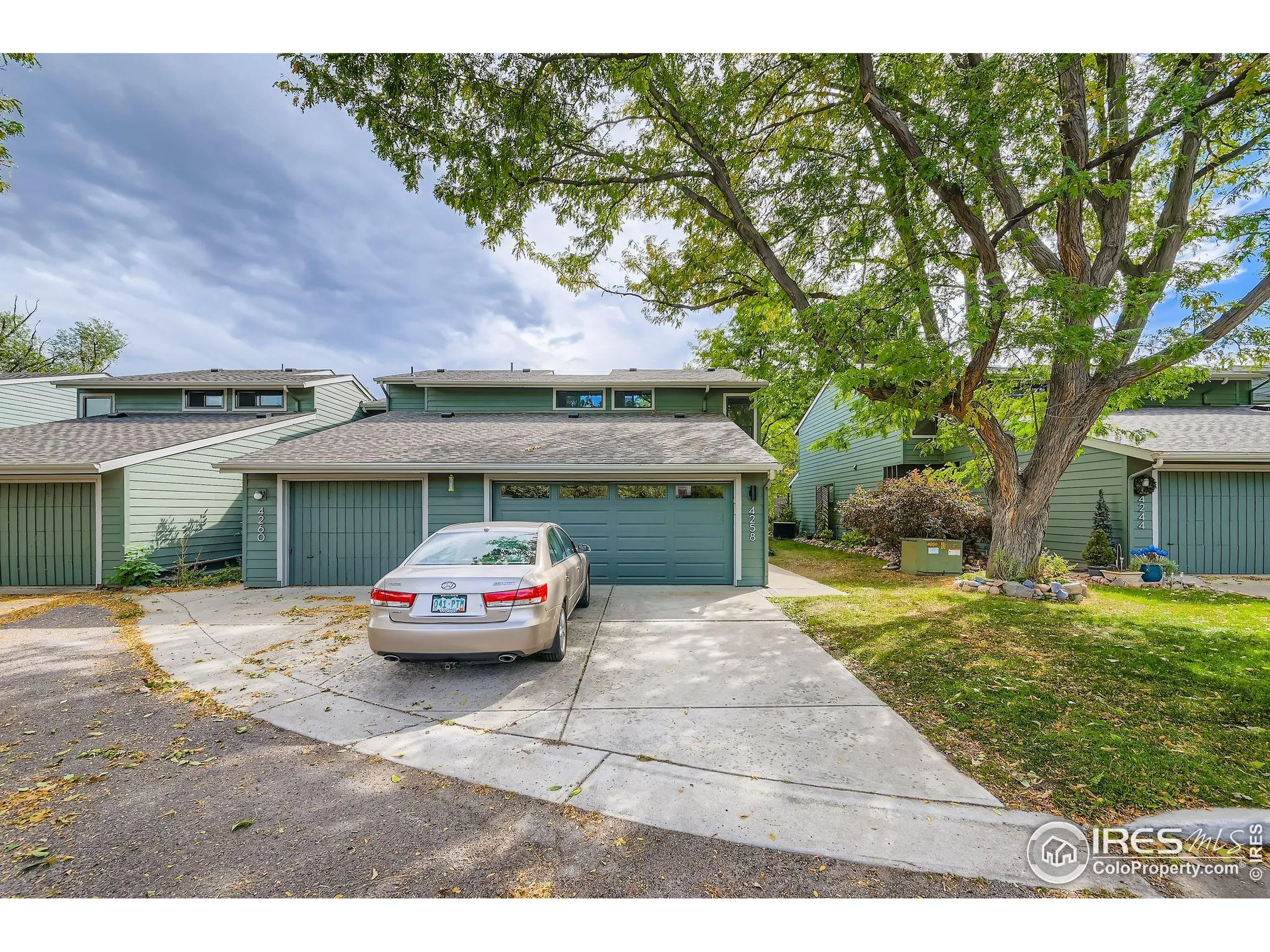 Boulder, Colorado 80301, United States, 4 Bedrooms Bedrooms, ,3 BathroomsBathrooms,Residential,Active,215740