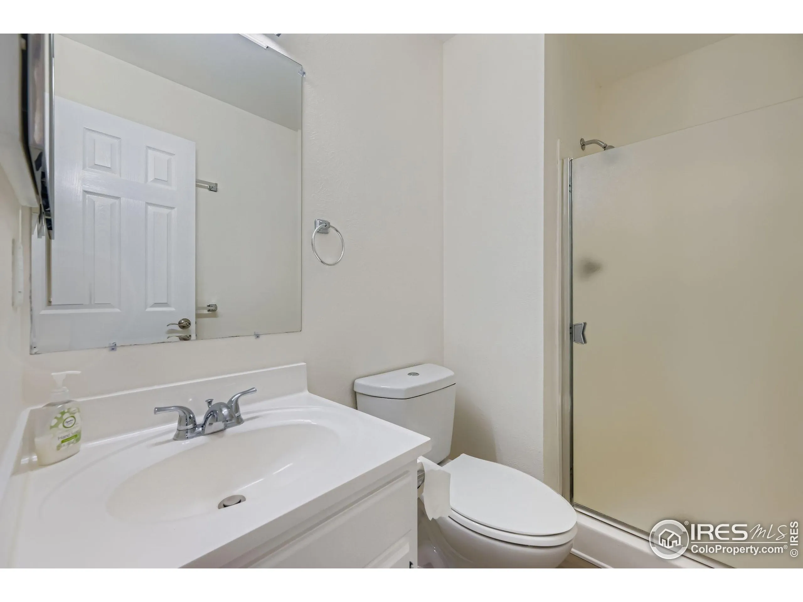 Boulder, Colorado 80301, United States, 4 Bedrooms Bedrooms, ,3 BathroomsBathrooms,Residential,Active,215740