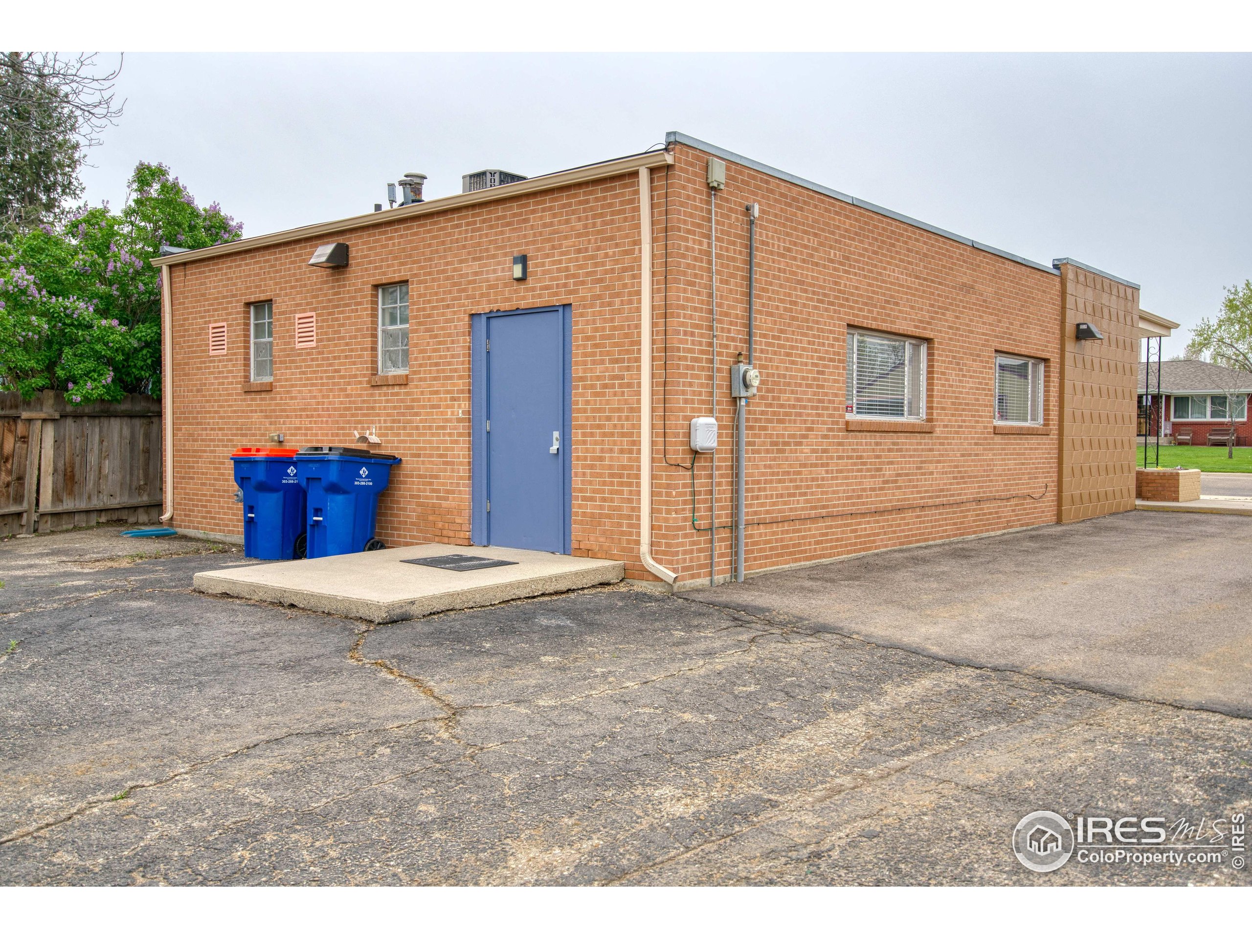 217 4th St