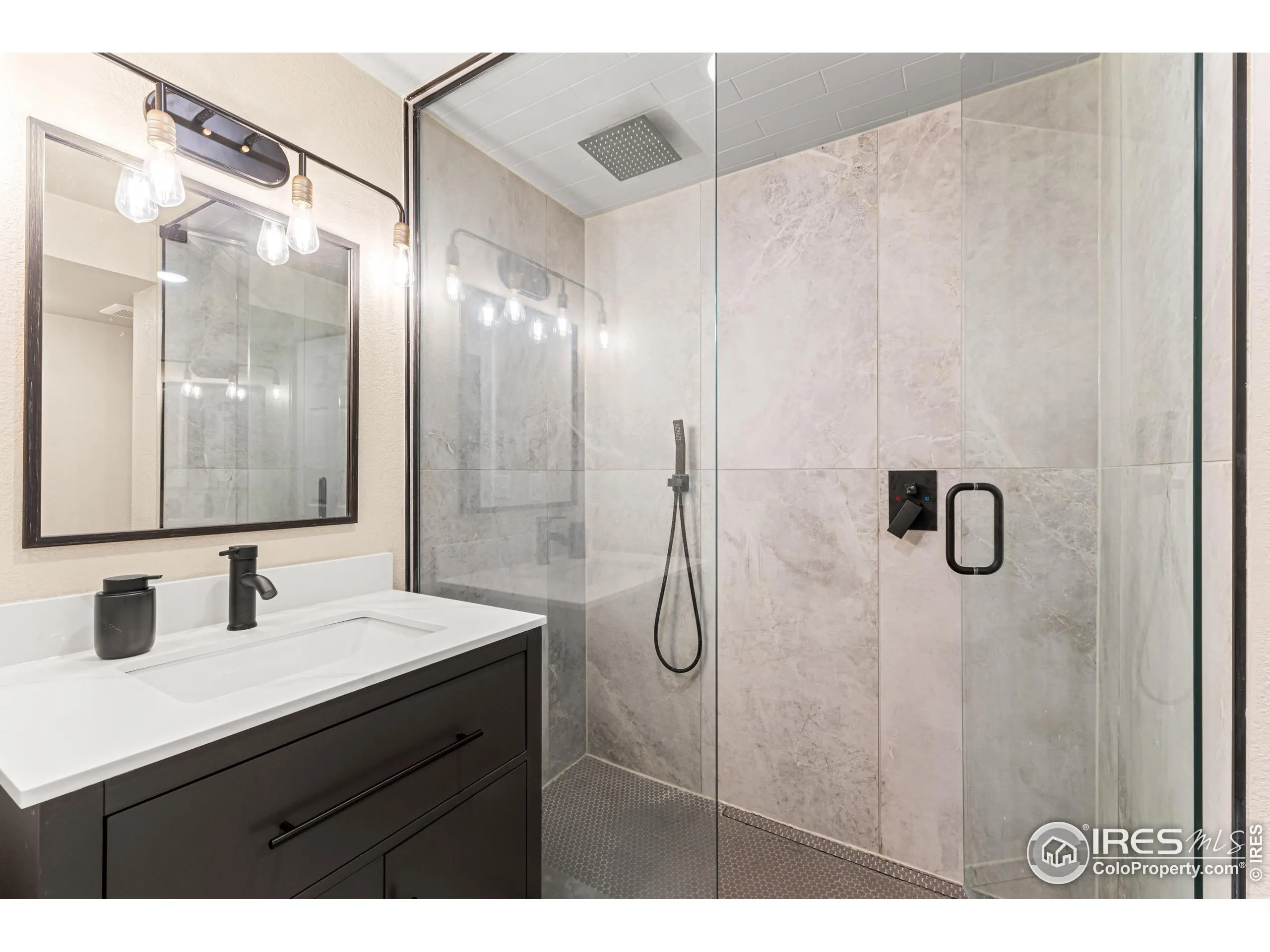 Berthoud, Colorado 80513, United States, 5 Bedrooms Bedrooms, ,3 BathroomsBathrooms,Residential,Active,174063