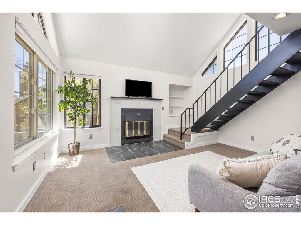 Photo of 5904 Gunbarrel Ave B, Boulder, CO 80301 (MLS # 1044754)