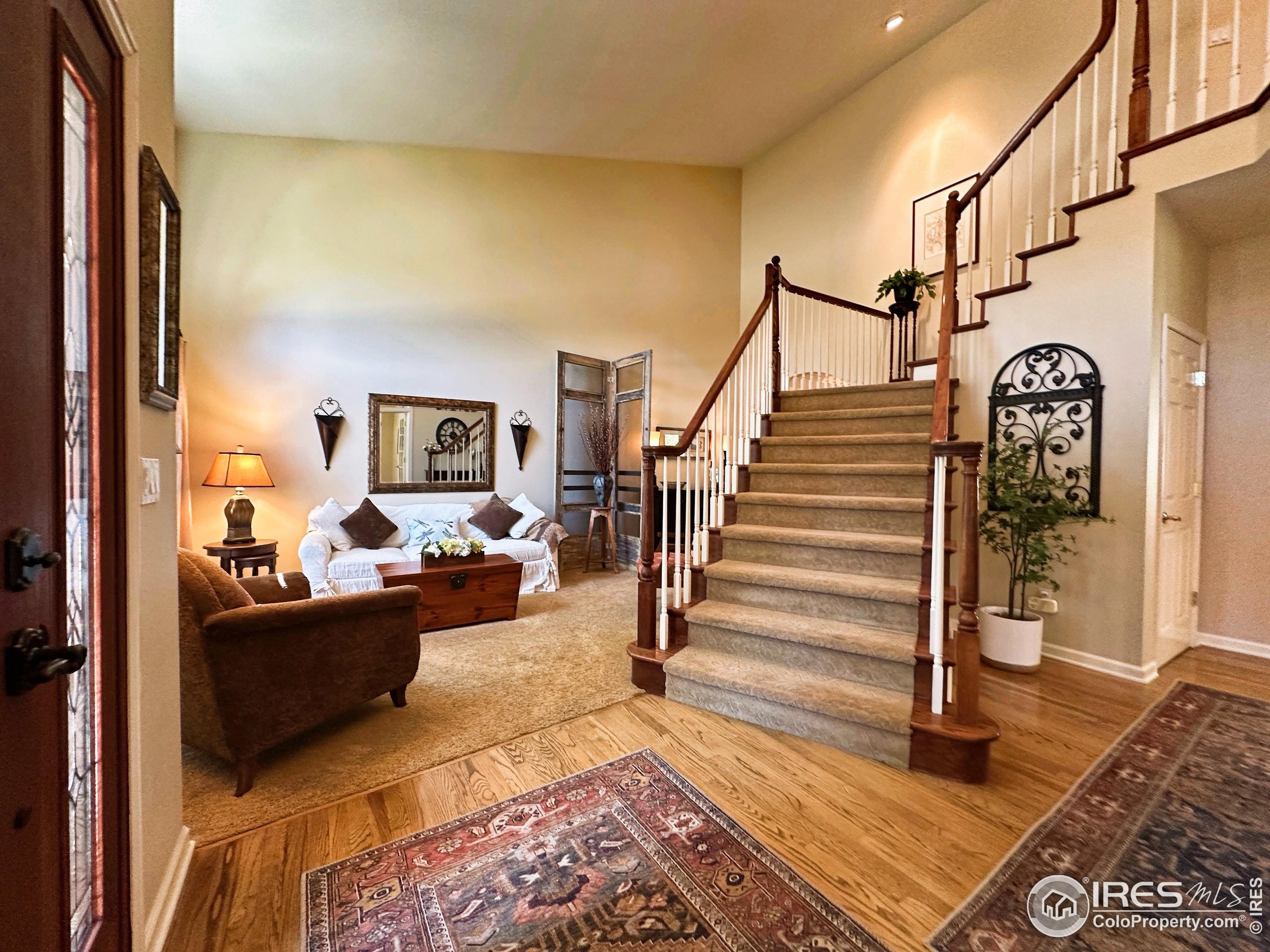 5413 Hilldale Ct