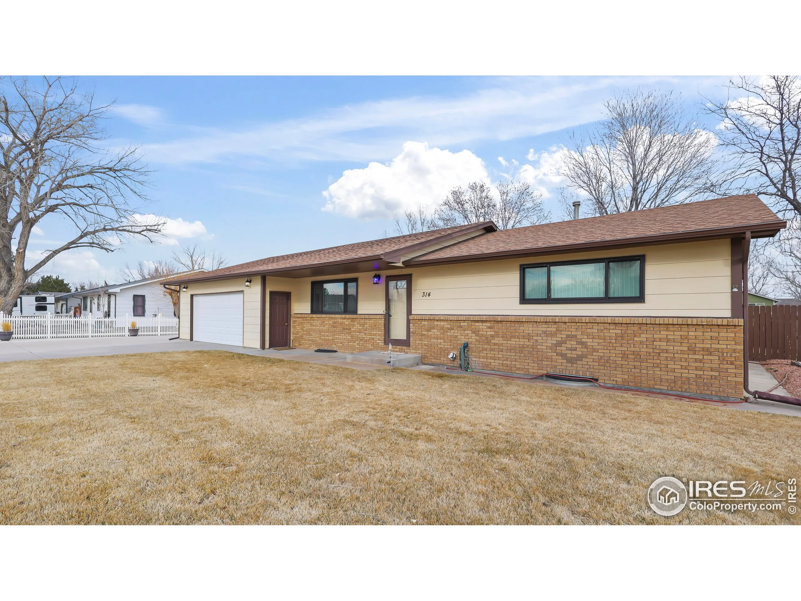 Wiggins, Colorado 80654, United States, 4 Bedrooms Bedrooms, ,2 BathroomsBathrooms,Residential,Active,92736