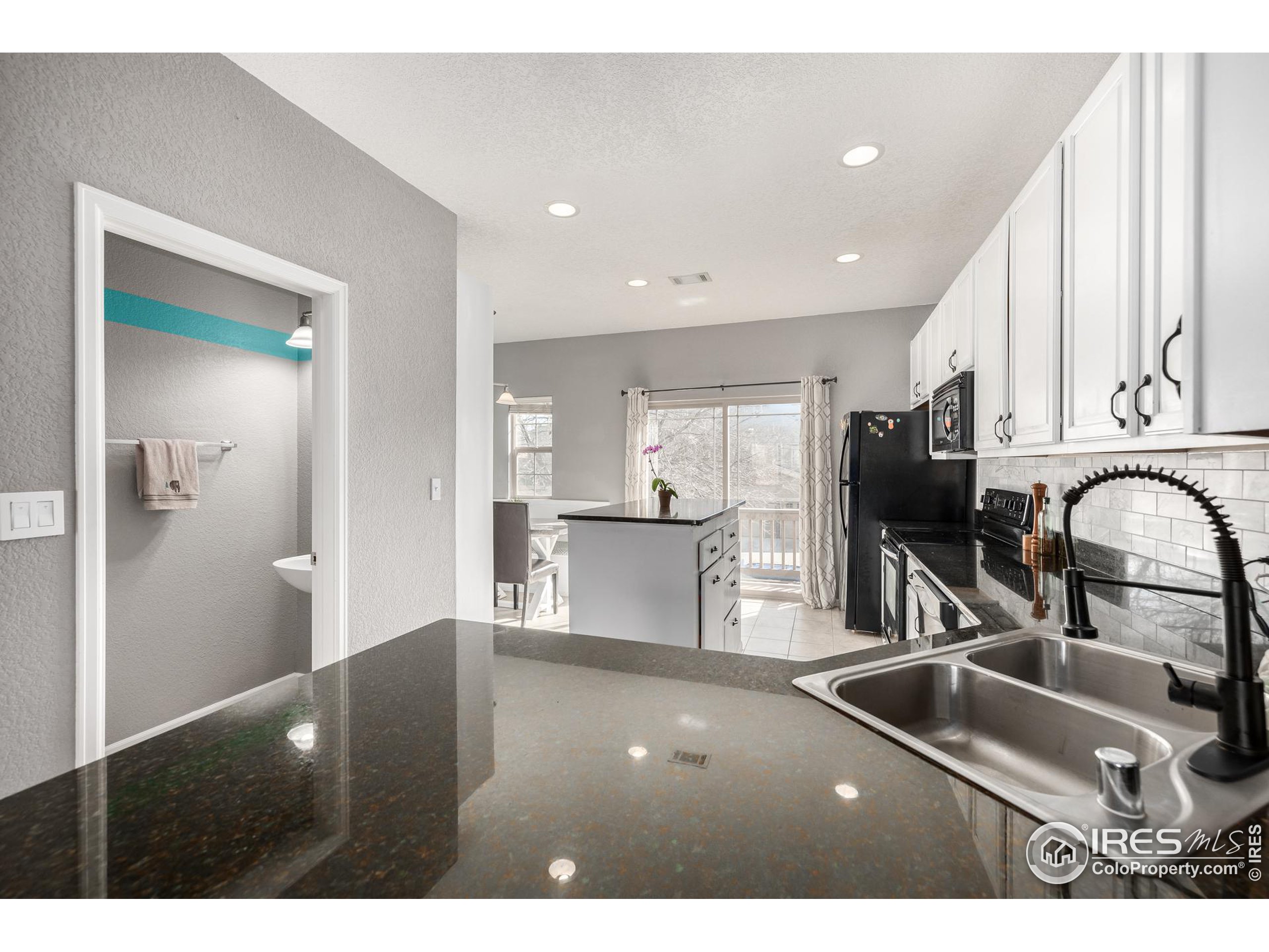 Photo 11 of 40 of 9771 Cherry Ln townhome