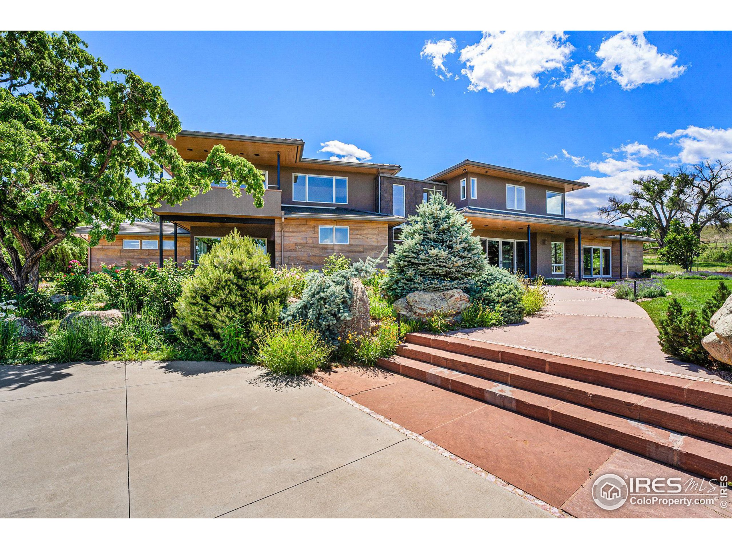 1000 Spring Dr