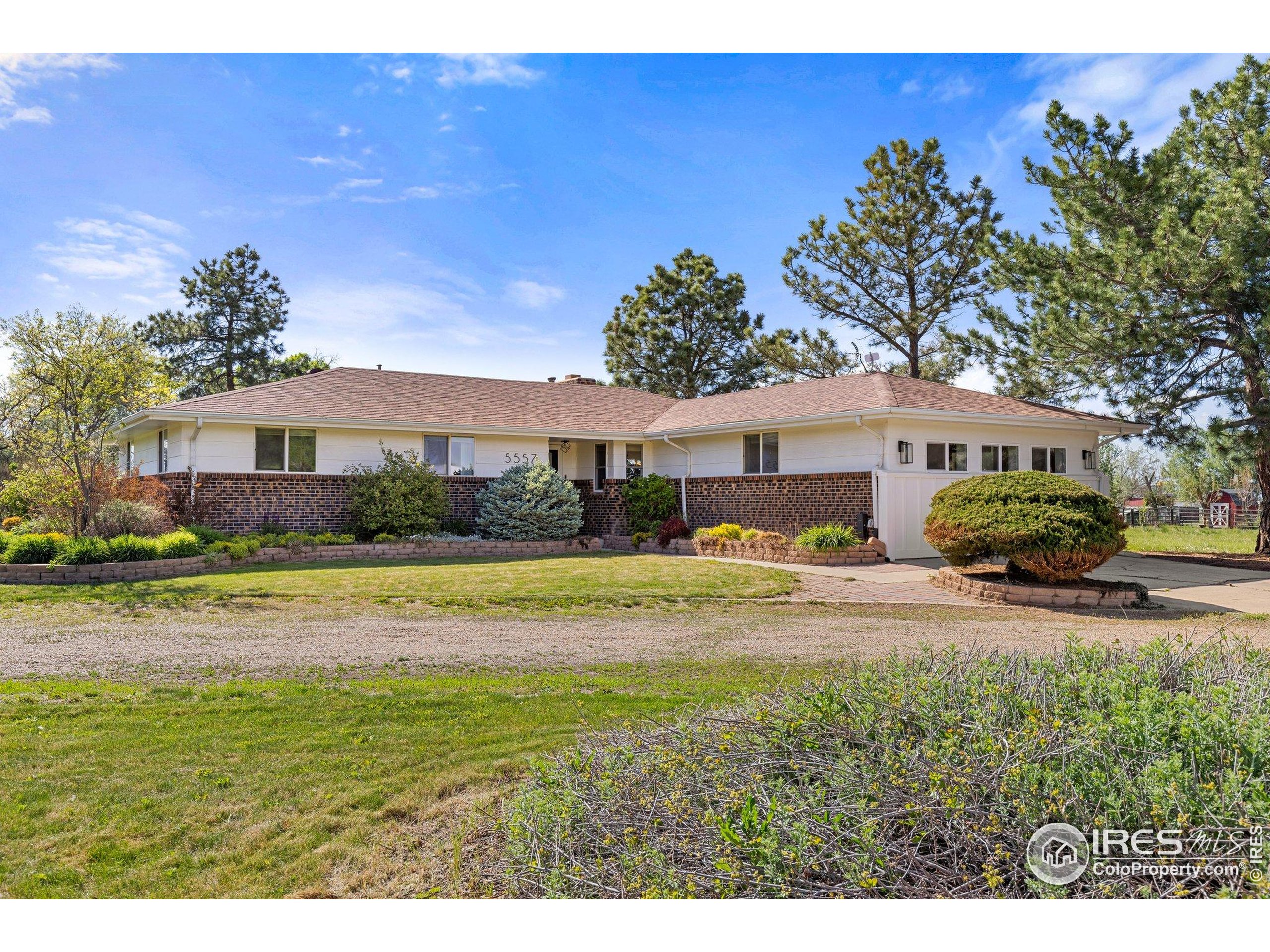5557 Aspen Ave