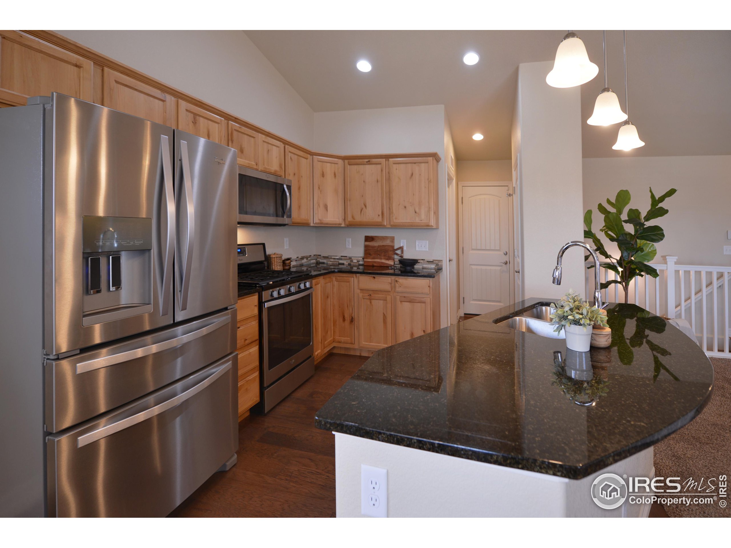 Photo 11 of 40 of 3431 Oberon Dr house